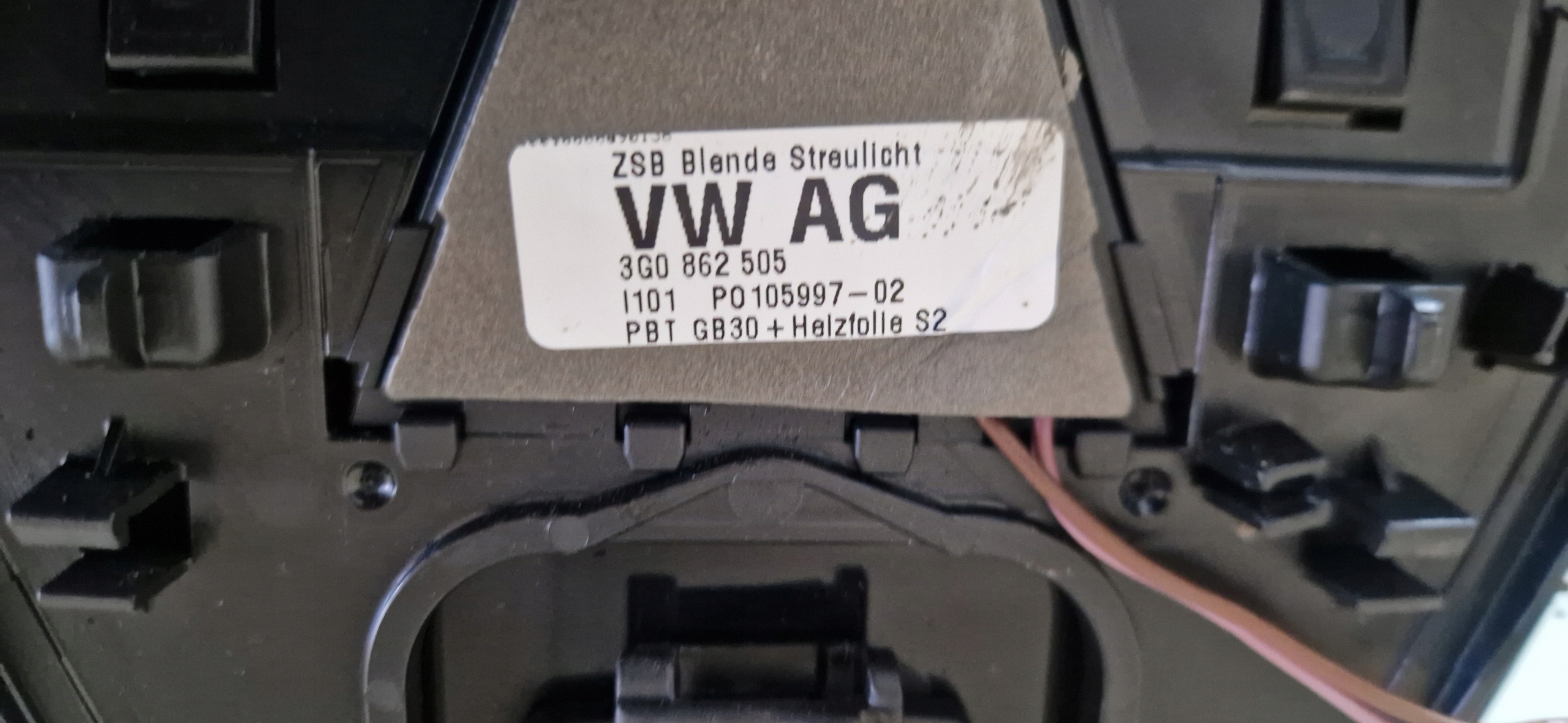 windscreen VW PASSAT B8 year 2018 original