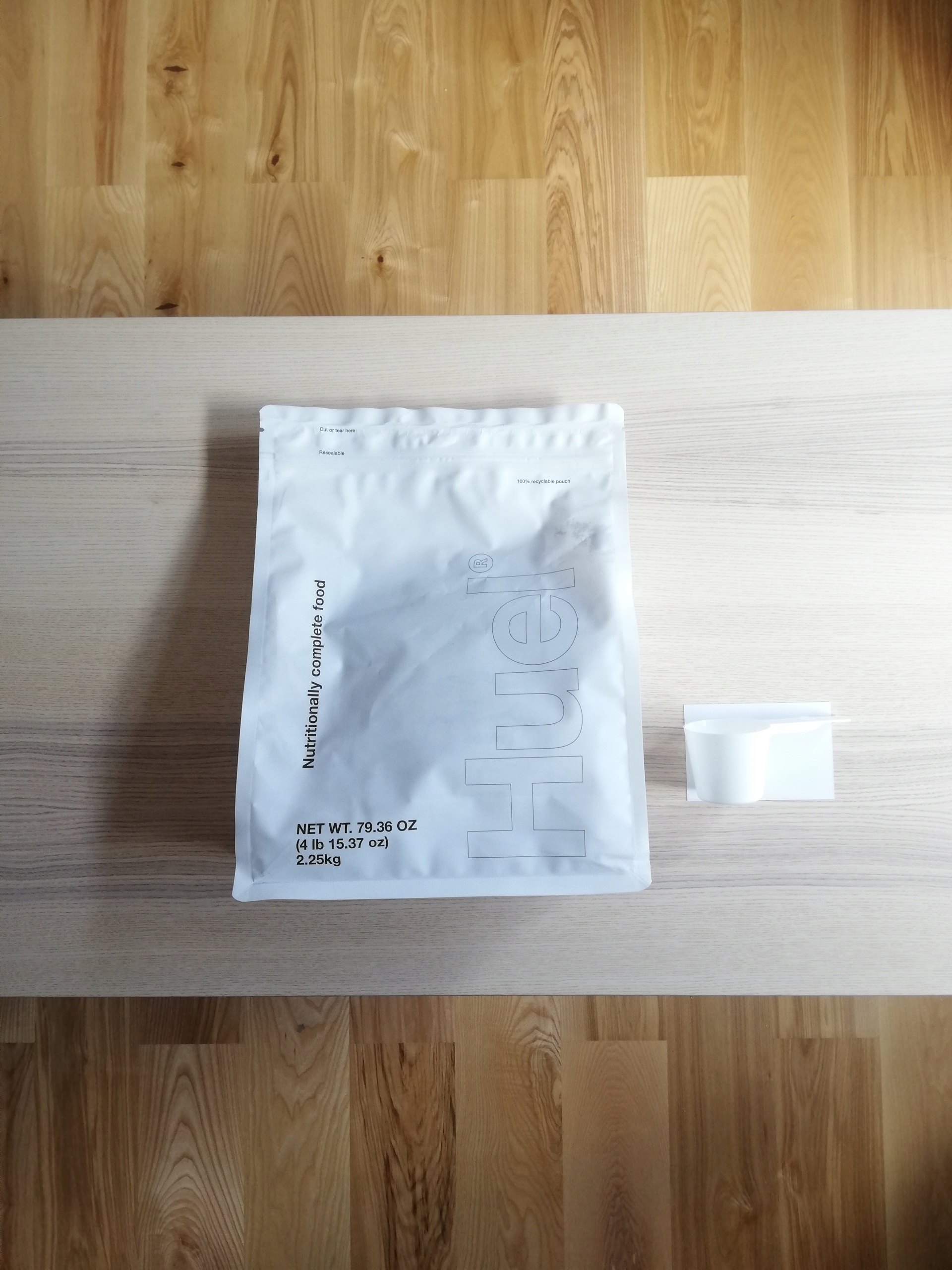 Сбалансированная еда Huel Essential шоколад 2,2 кг бесплатно совок
