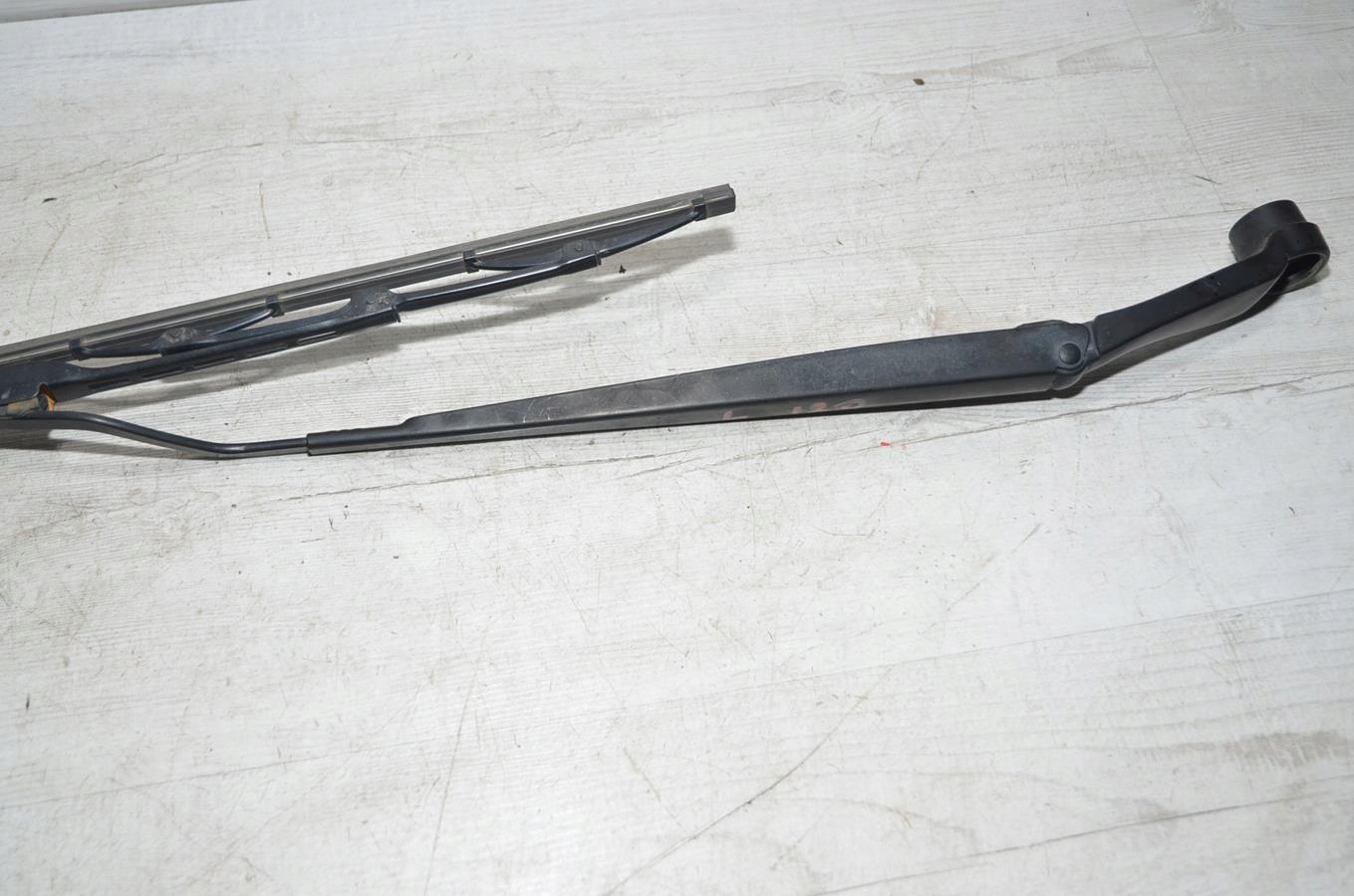 wiper arm left Hyundai i20 II lift 5d