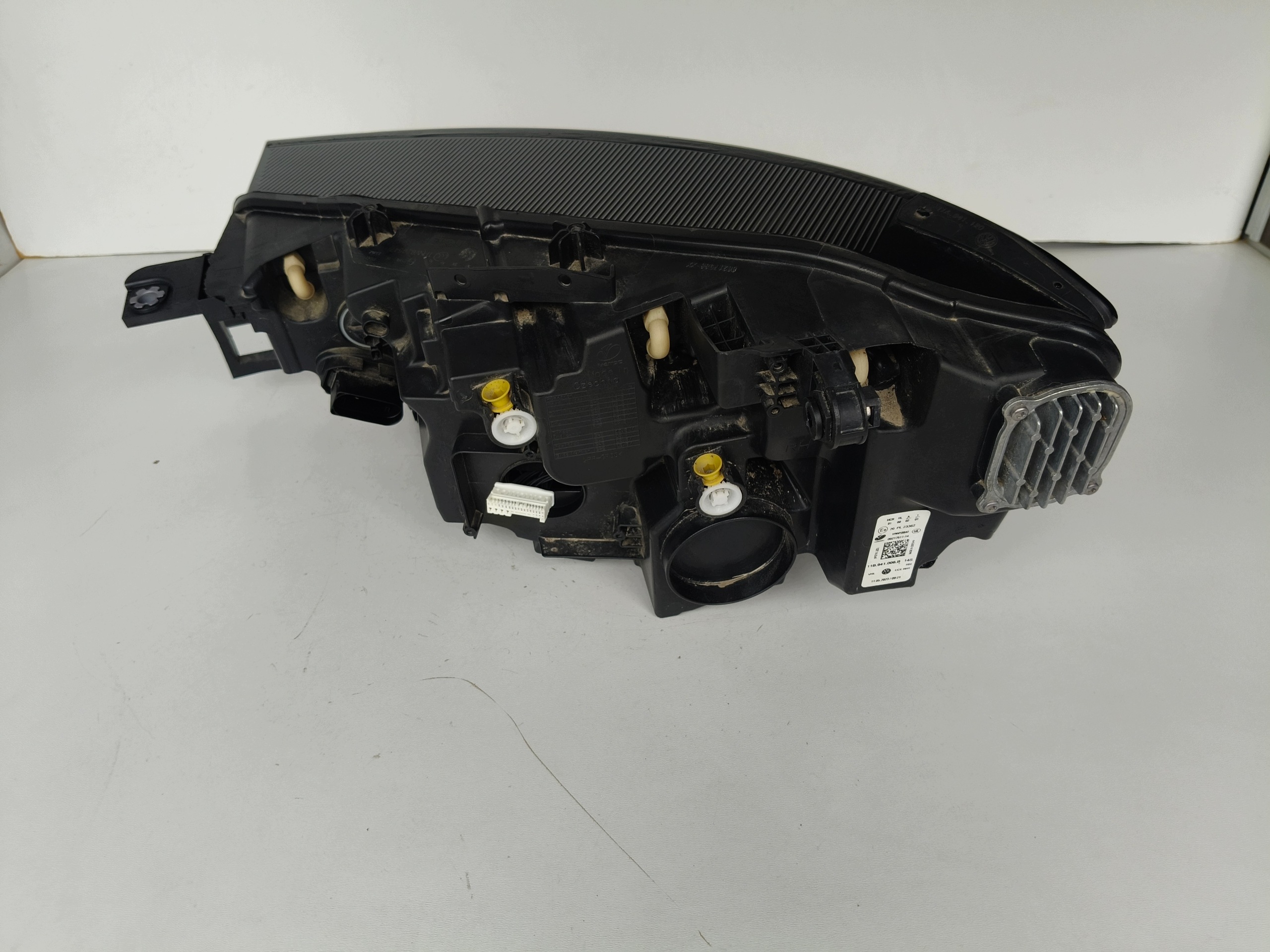 light right REFLEKTOR VW ID4 11A 21- LED