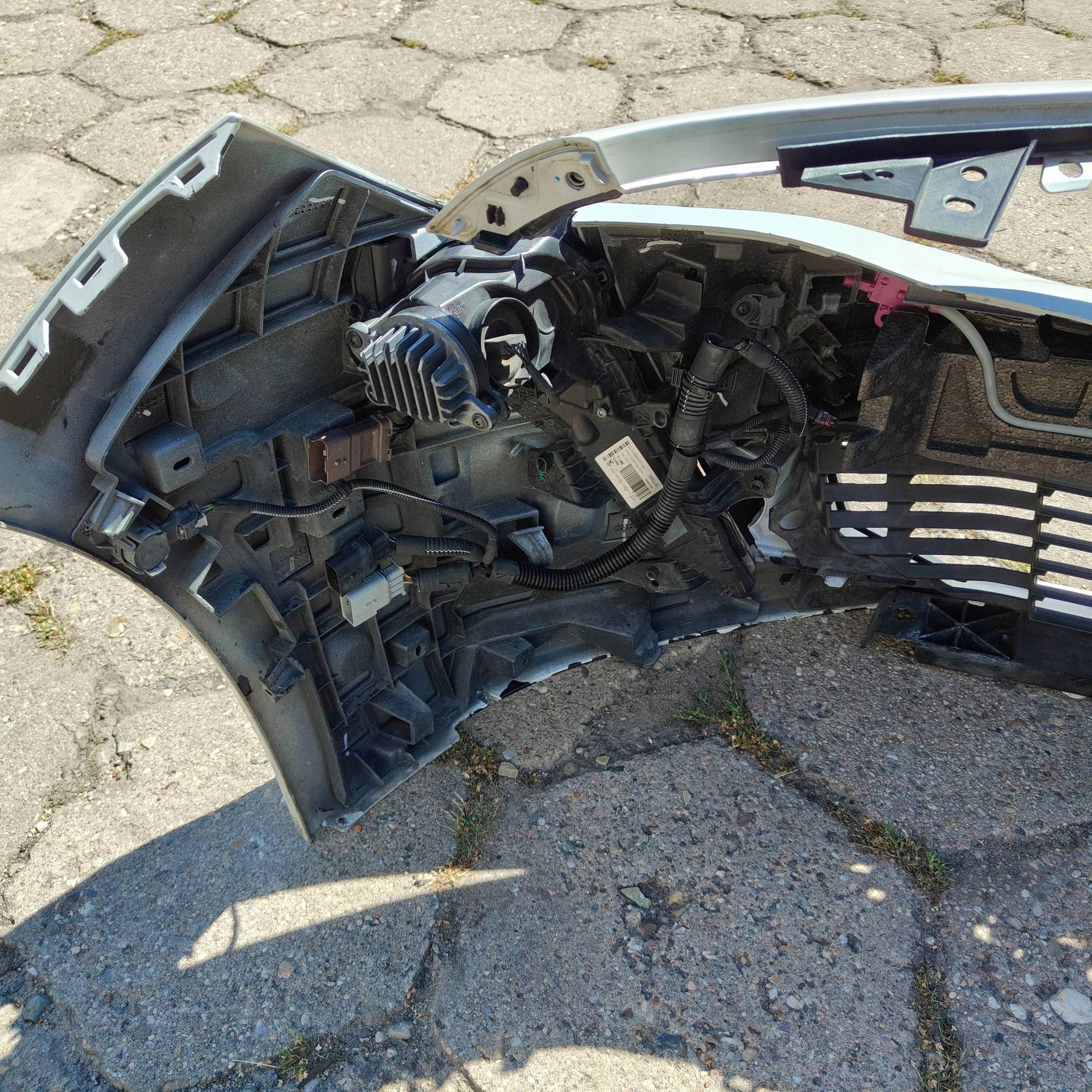 Peugeot 508 II GT 6xPDC front bumper front complete