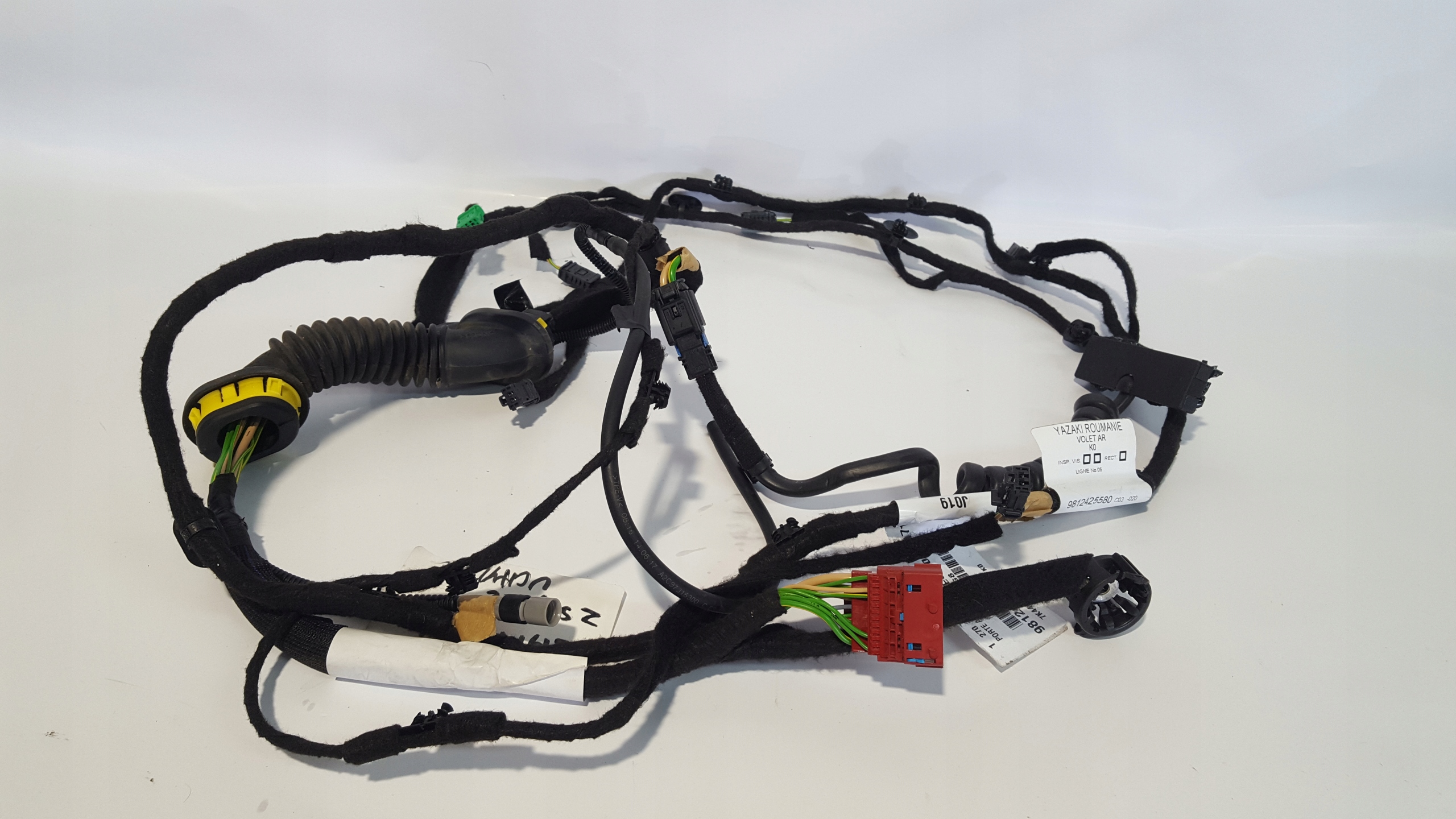 CITROE SPACETOURER УСТАНОВКА ЗАДНЕЙ КРЫШКИ 9812425580