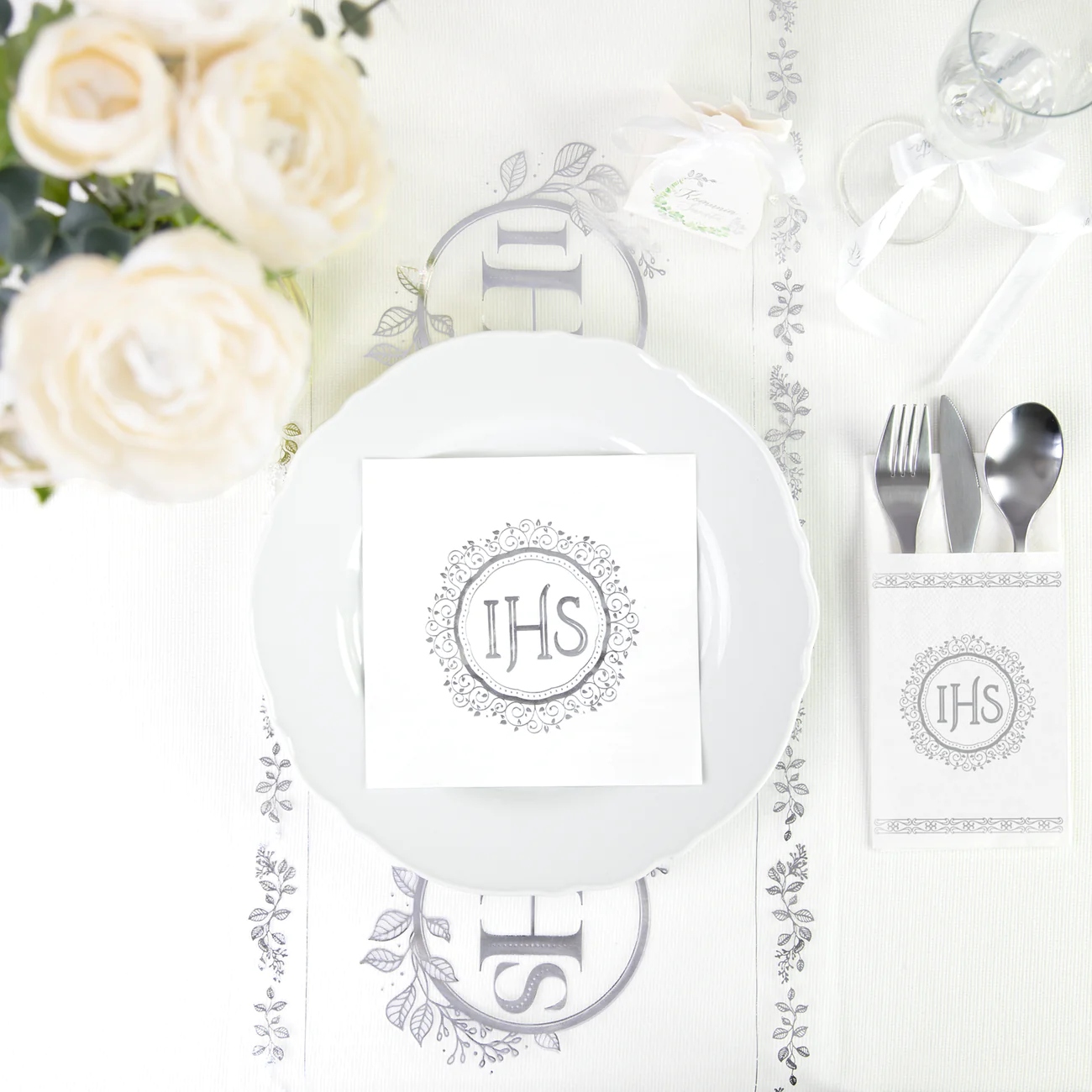 KOMUNIA ŚWIĘTA etui na sztućce IHS srebrne 16szt. Stan opakowania oryginalne