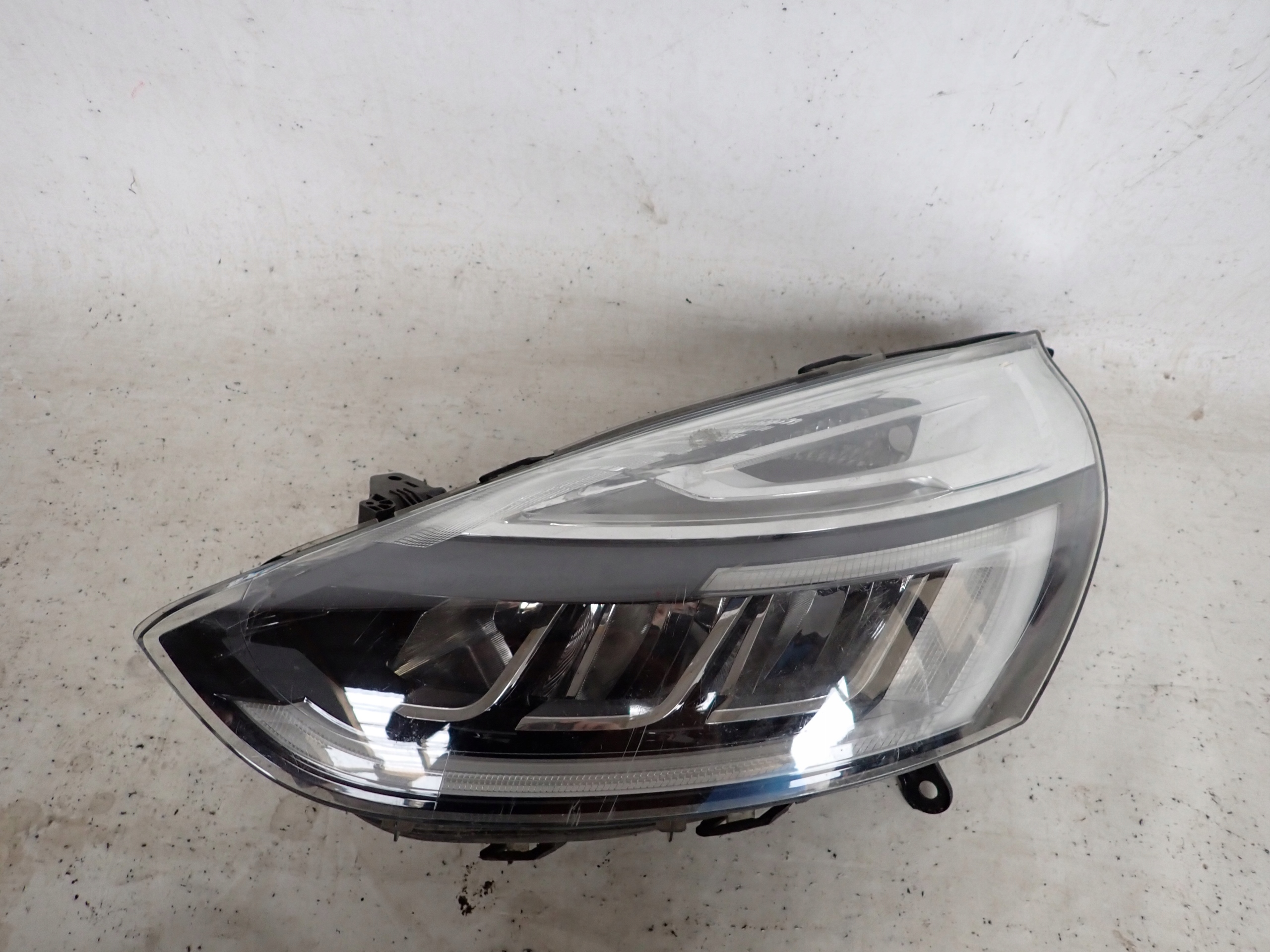RENAULT CLIO 4 IV LIFT light left front front FULL LED 260601381R