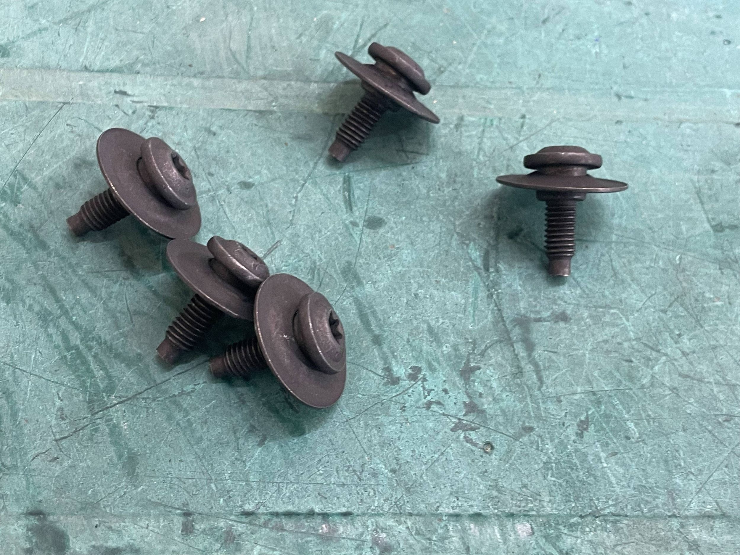 Montage SRUB Fixation BMW 3 GT F34 07145A48F73 @A