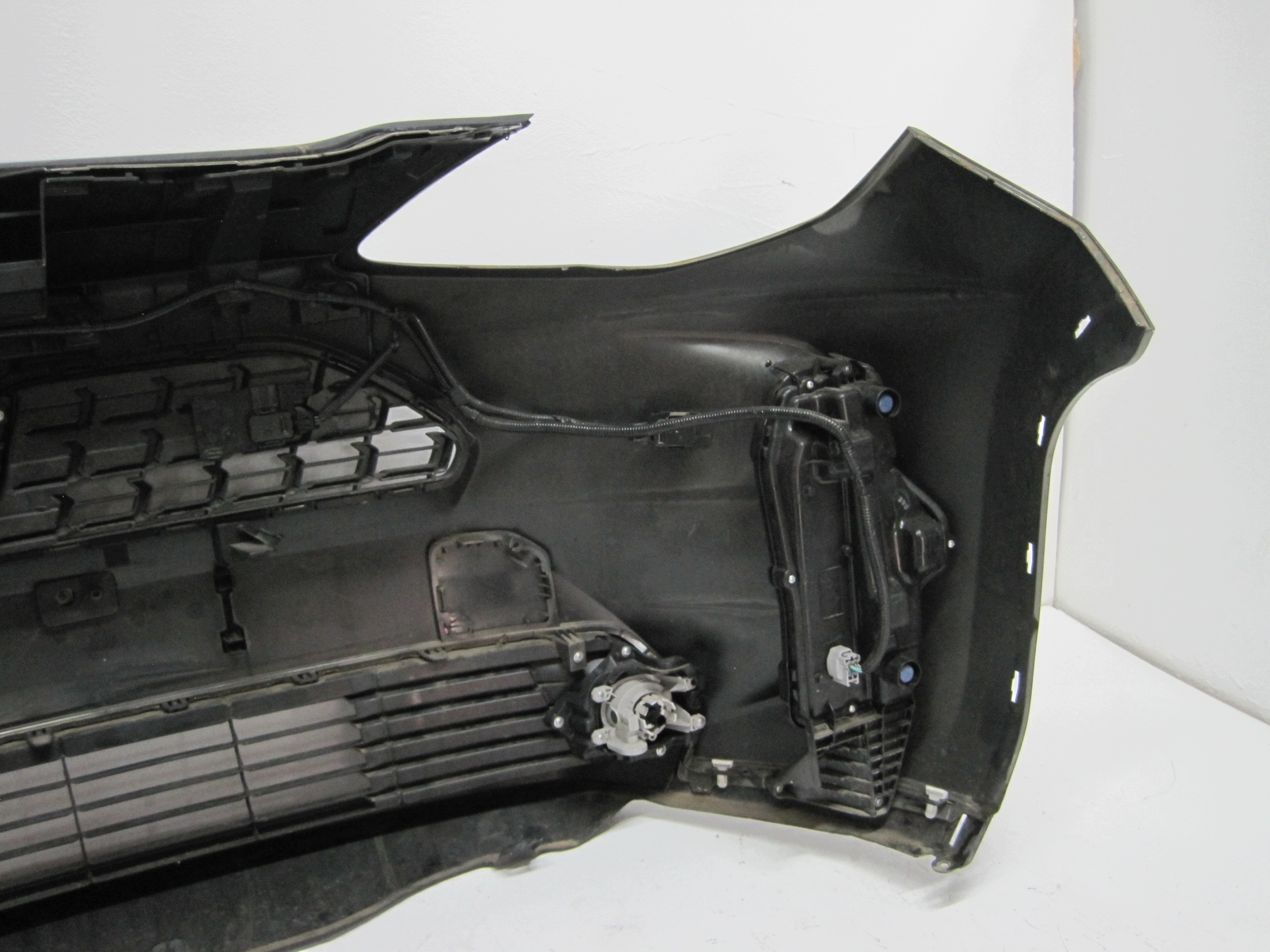 bumper TOYOTA YARIS CROSS 4PDC 24R front front