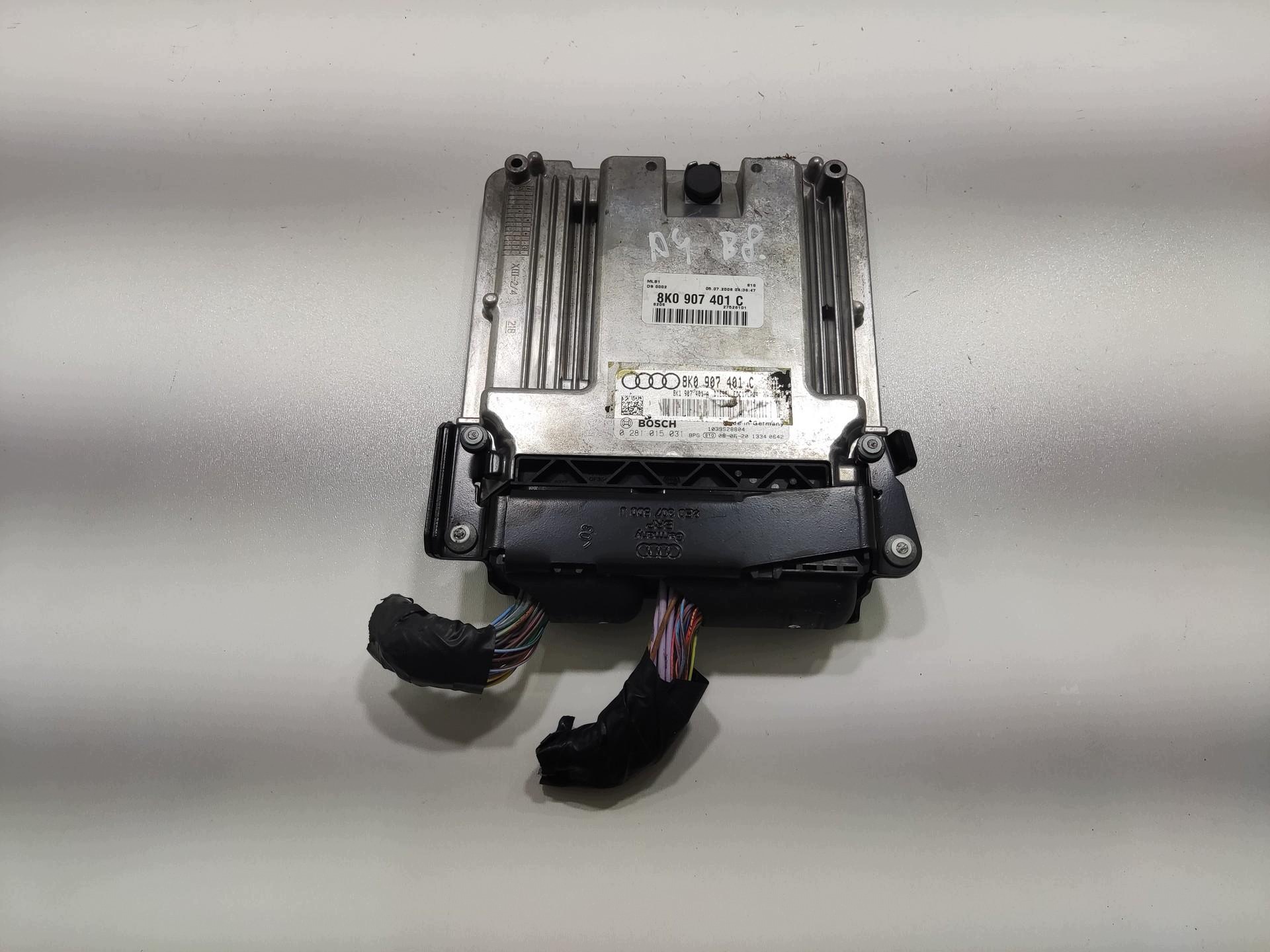 control unit computer of the engine AUDI A4 B8 3.0 TDI 2007-2011 8K0907401C