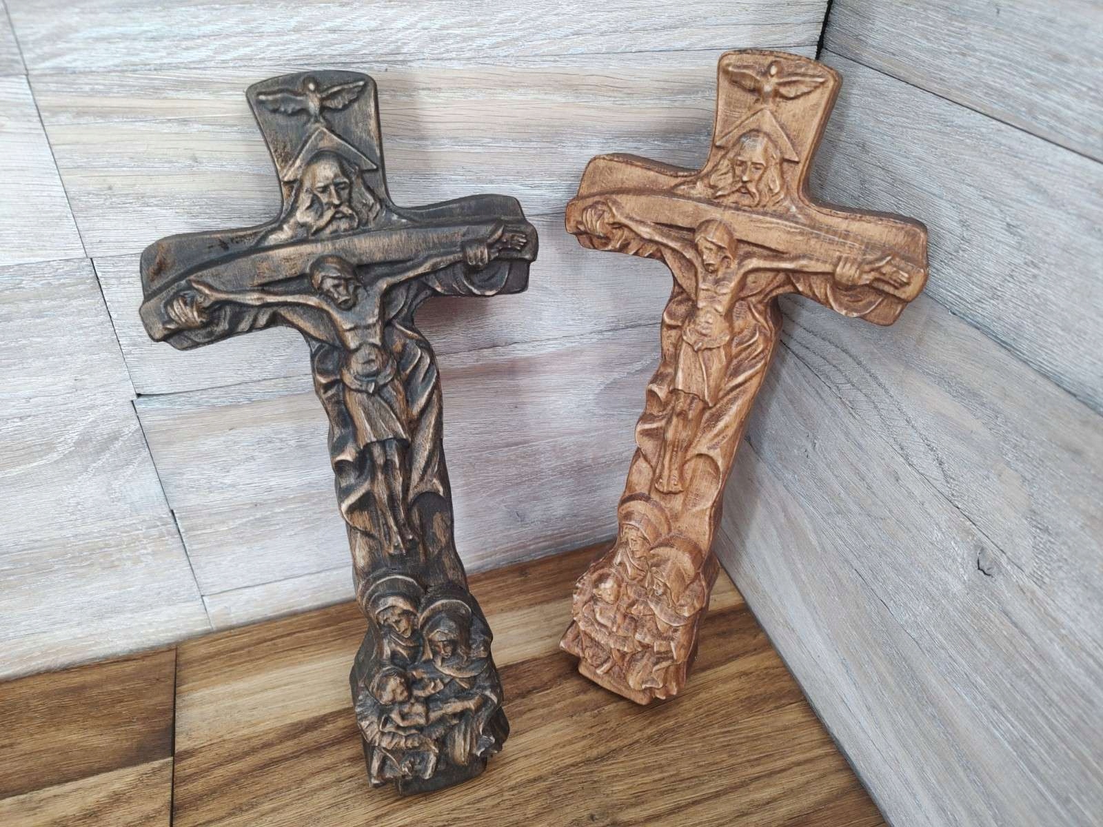 Dřevěný kříž Křížek na zeď obrázek 30cm