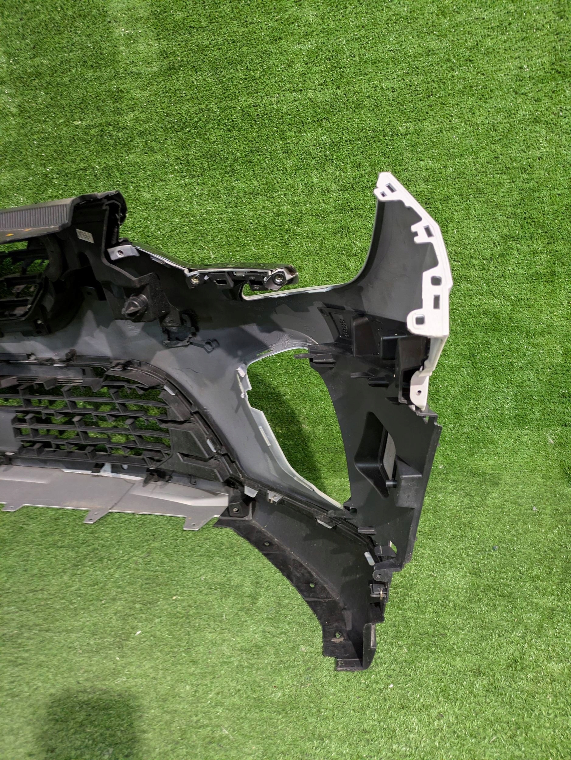front bumper front RENAULT CAPTUR II 20- NR.Z8930