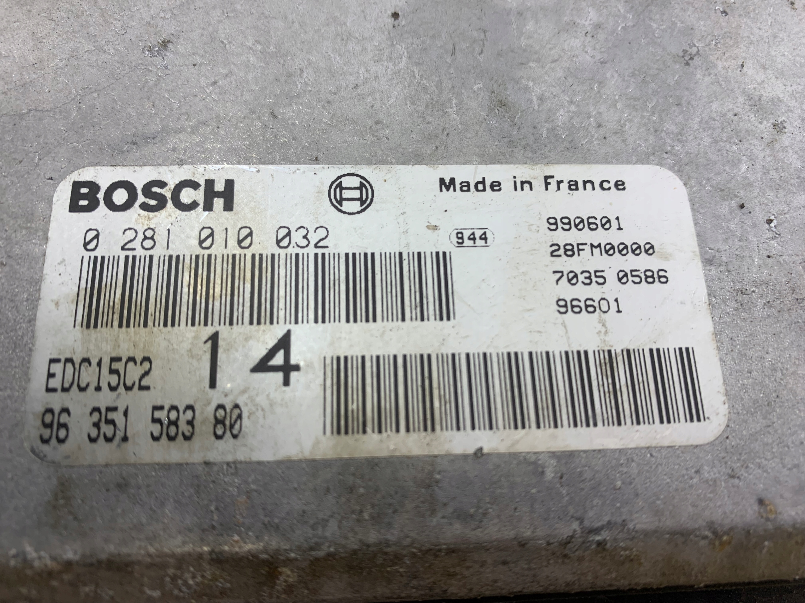 PEUGEOT 306 2.0 HDI control unit of the engine 9635158380