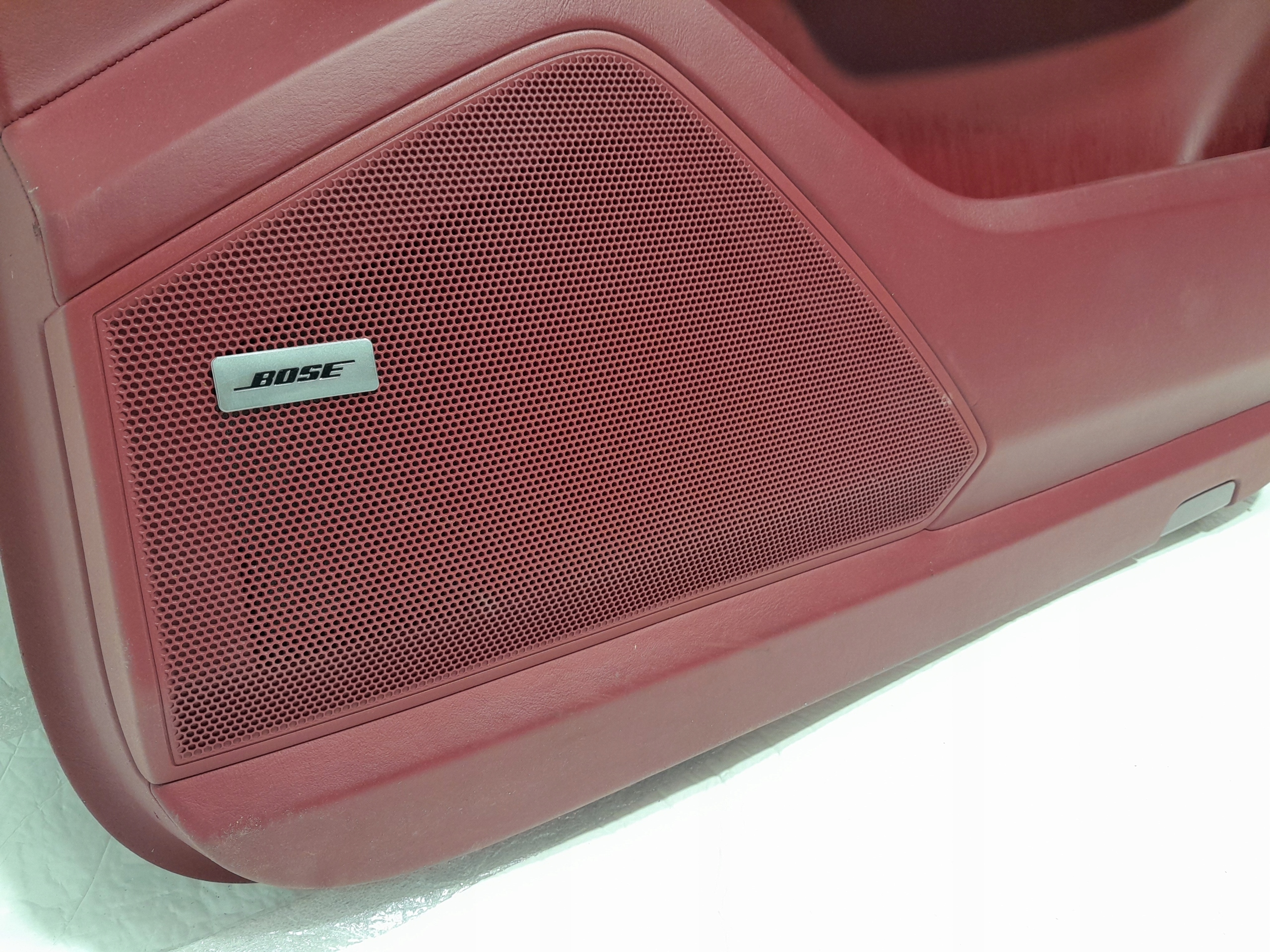 PORSCHE CAYENNE 9Y side door right front BOSE