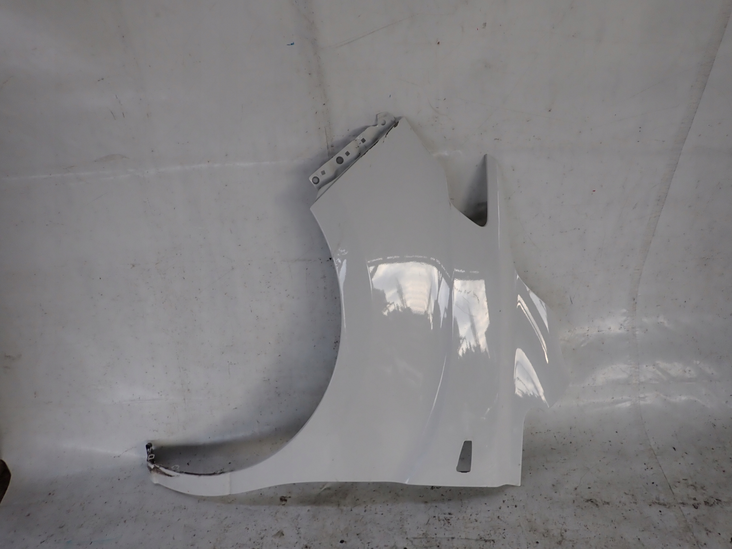 HYUNDAI H-1 II STAREX LIFT 17- fender left front front