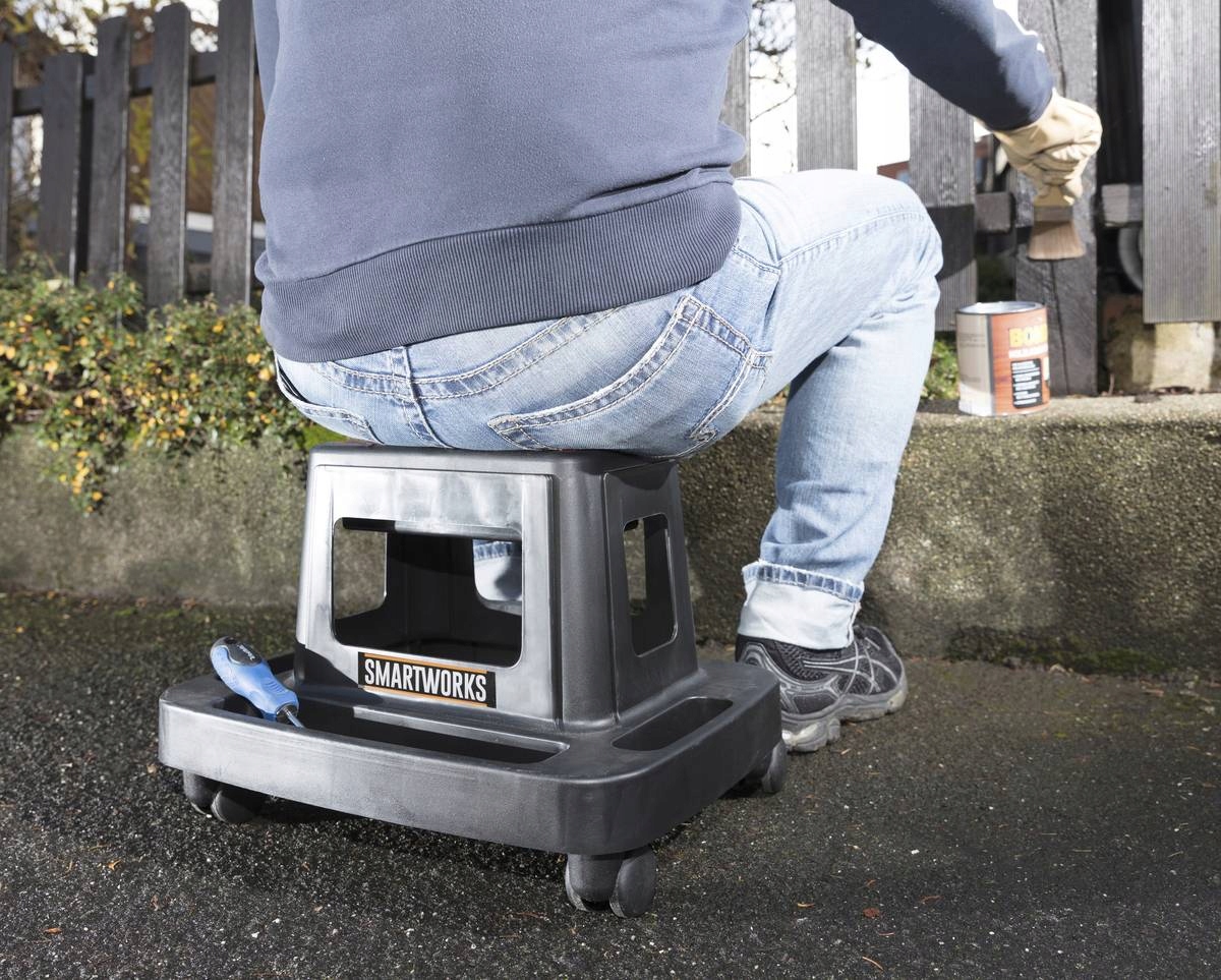 WORKSHOP GARDEN SEAT ON STORAGE WHEELS