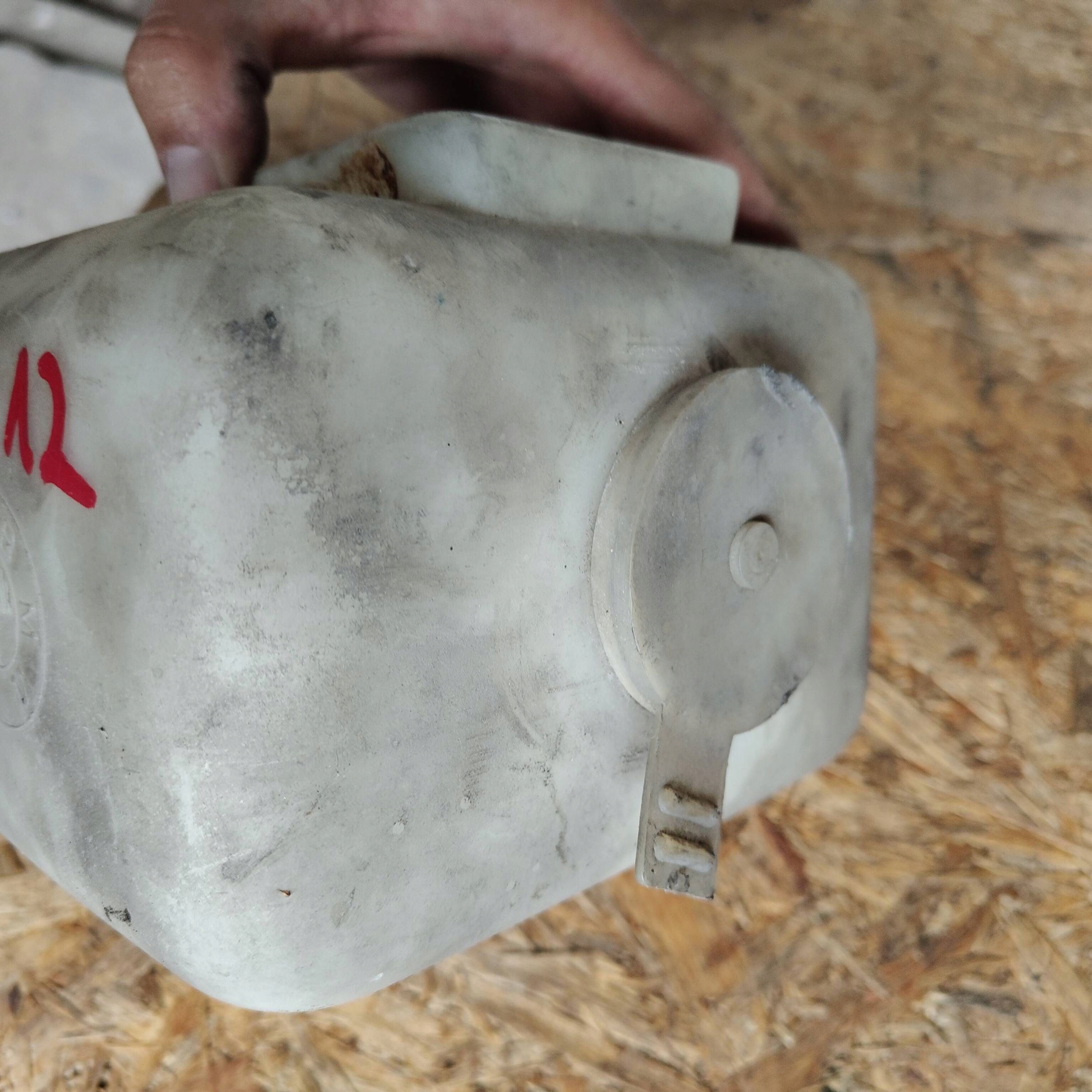 washer fluid tank BMW 5 E12 61661356190