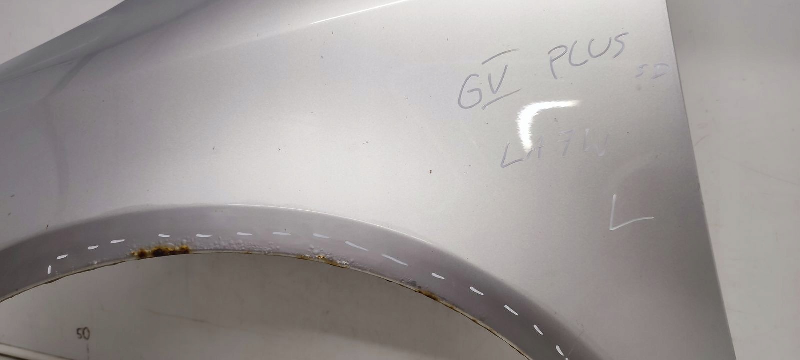 blatník levý předek přední VW Golf plus LA7W