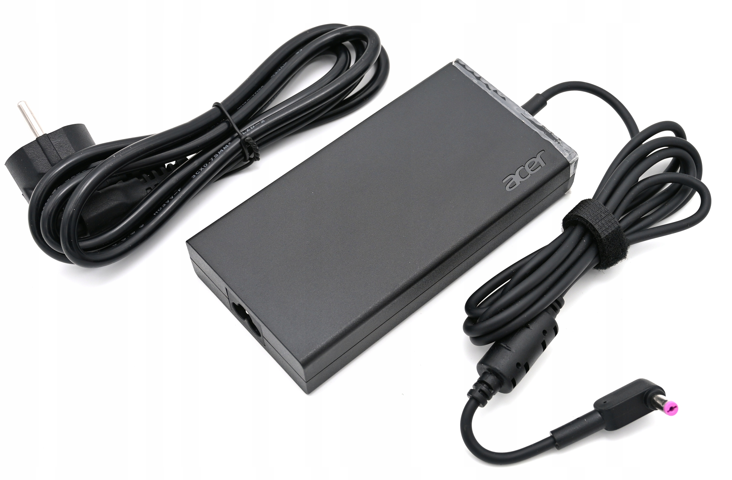 Originální Napájecí Adaptér Nabíječka Acer 135W PA-1131-16 19.5V 6.92A 5.5-1.7mm