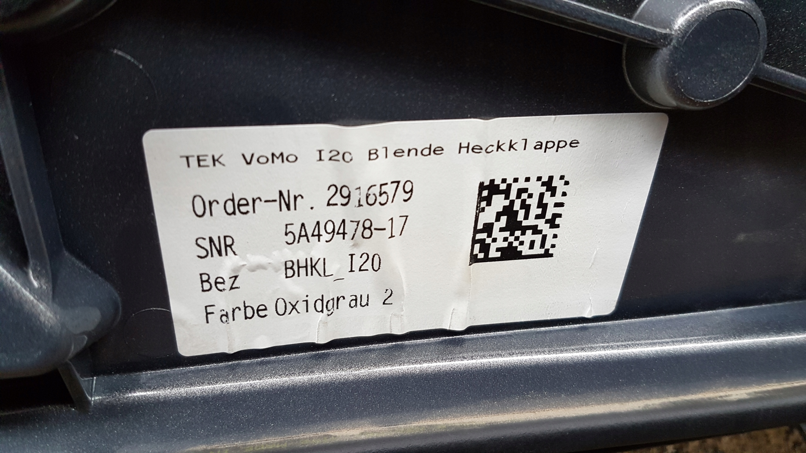 cap rear trunk door BMW iX i20 5A49478