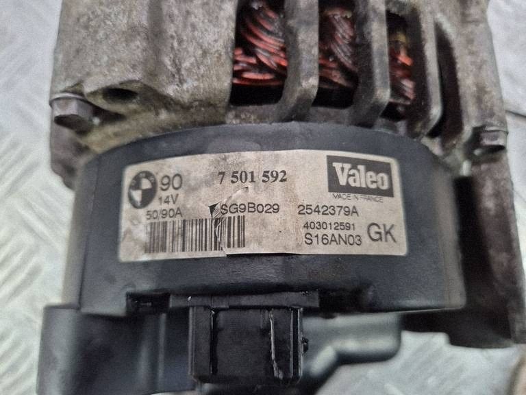 BMW 5 E39 530i alternatore 7501592 M54B30(306S3)