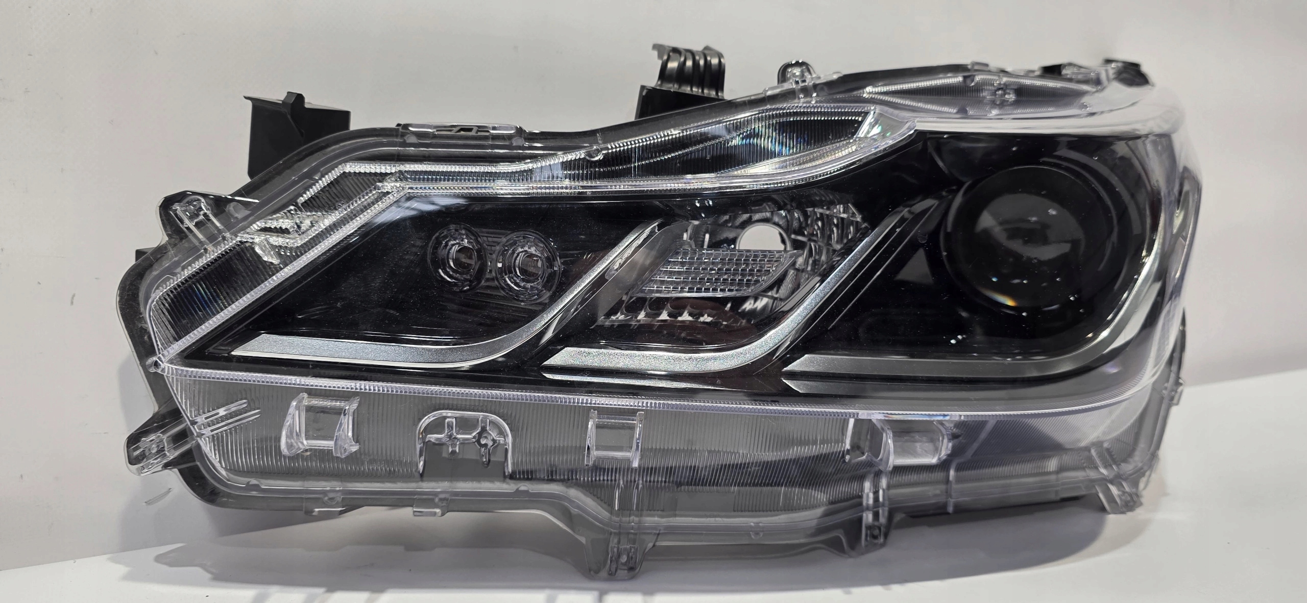 light left front lens TOYOTA COROLLA E21 sedan 19- original 81150-02T31