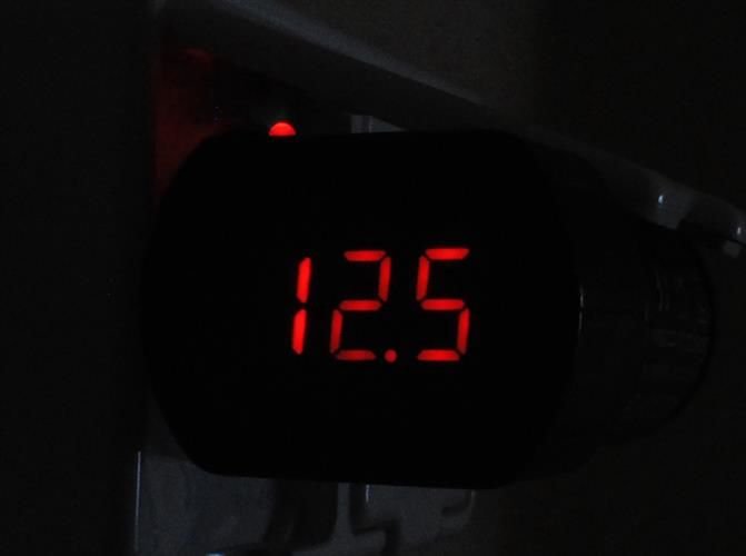 Woltomierz 12V Maksymalny pomiar 30 V