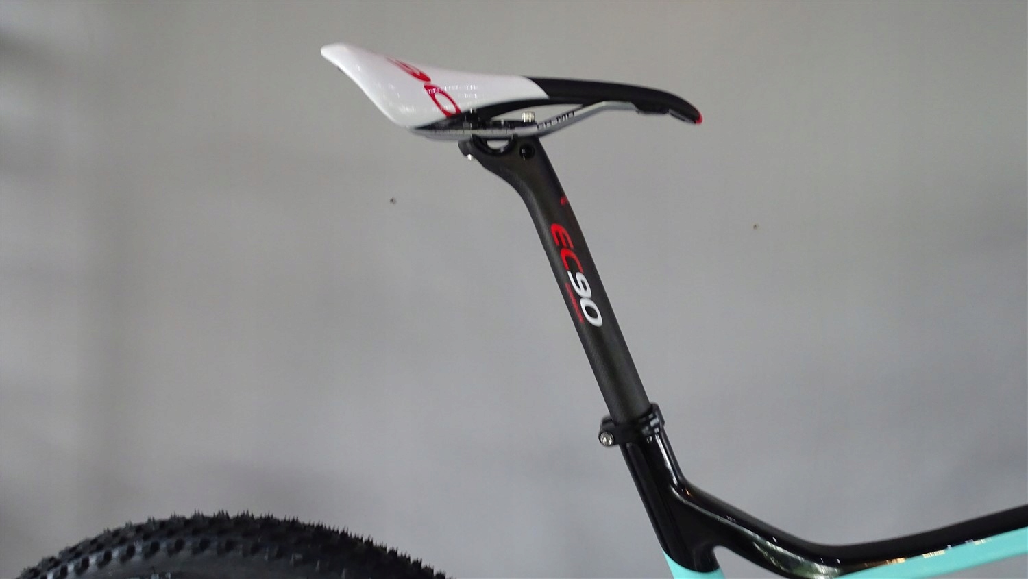 BXT FULL CARBON SHIMANO XT DT SWISS MODEL 2021 Waga 12.4 kg