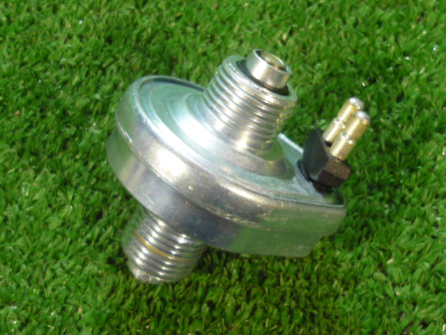 ДАТЧИК ОБОРОТОВ МОЛОТИЛКИ 604015 DOMINATOR