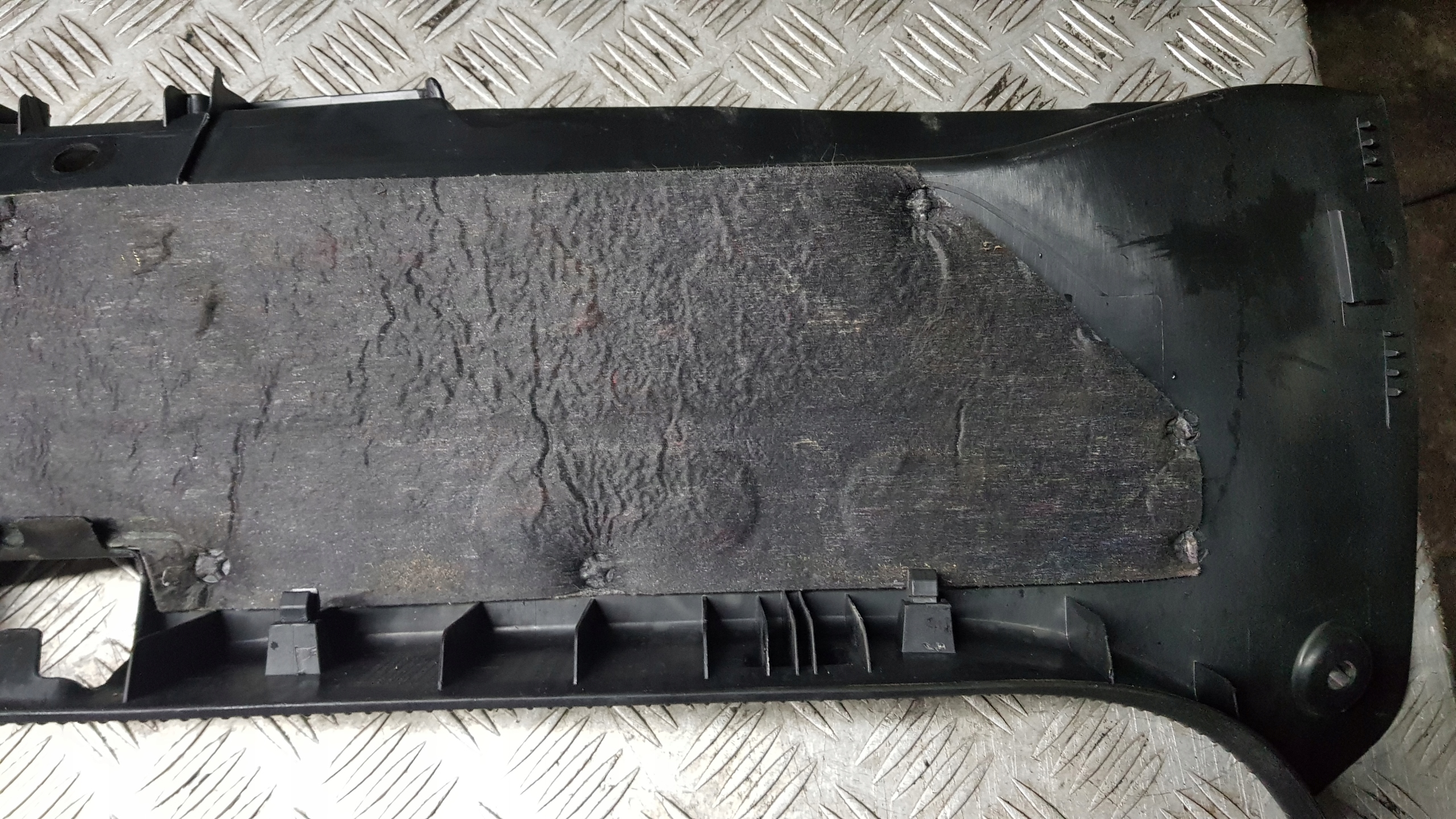 MERCEDES W203 cover of the threshold boot