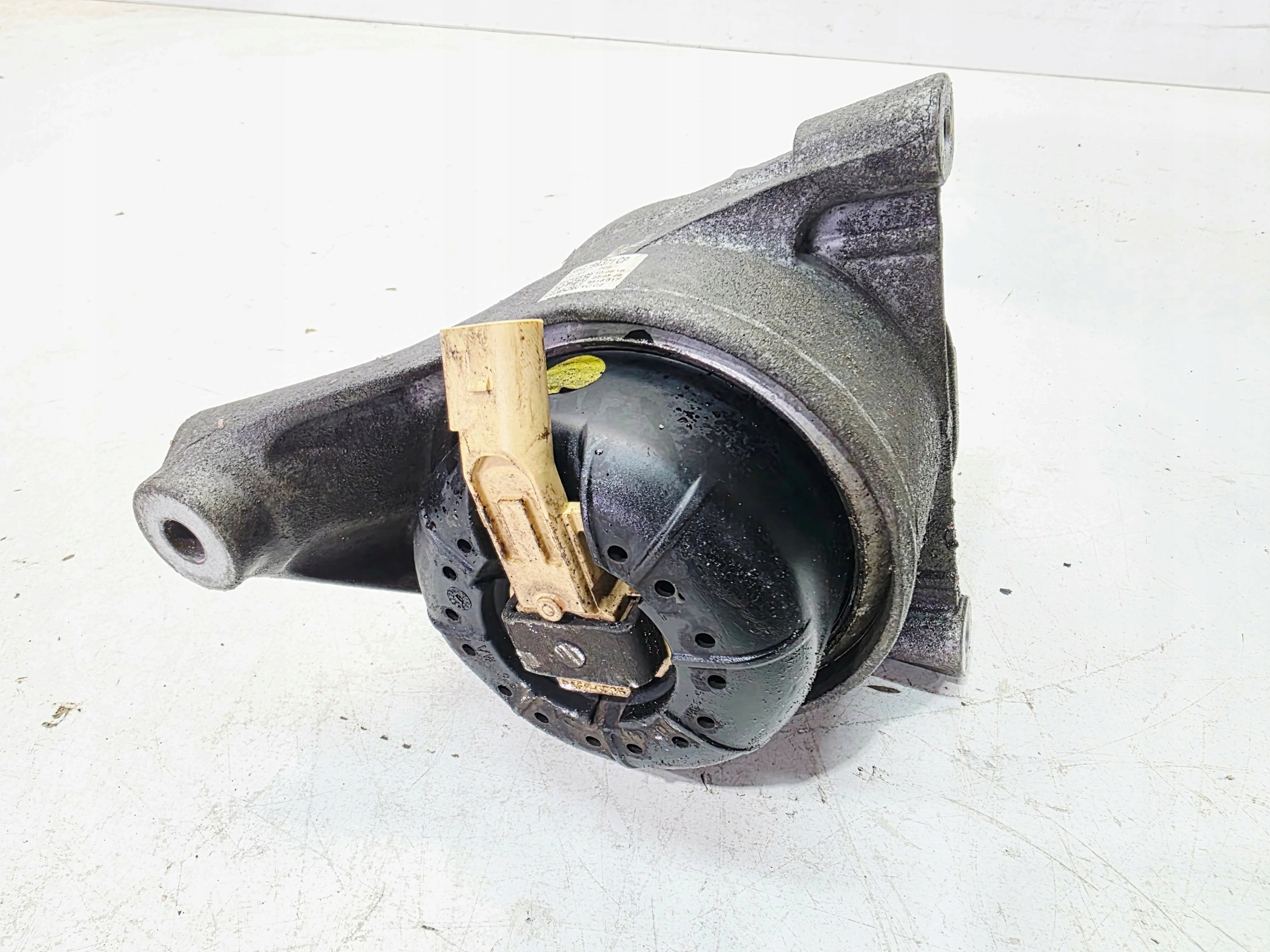 support engine mount left AUDI A4 B9 A5 8W 2.0 TDI 8W0199371CP
