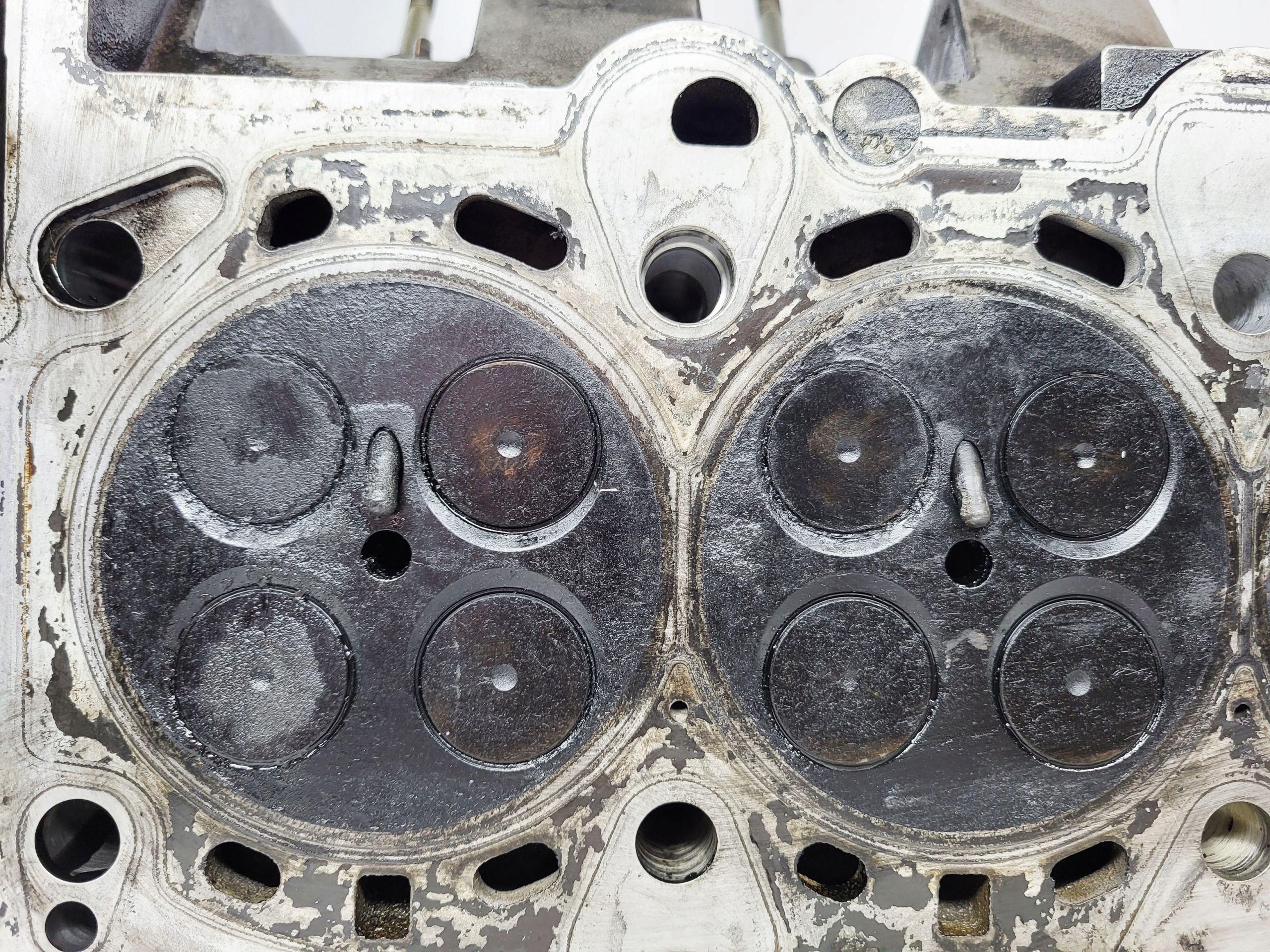 TESTATA Motore BMW e46 2.0D 22466019