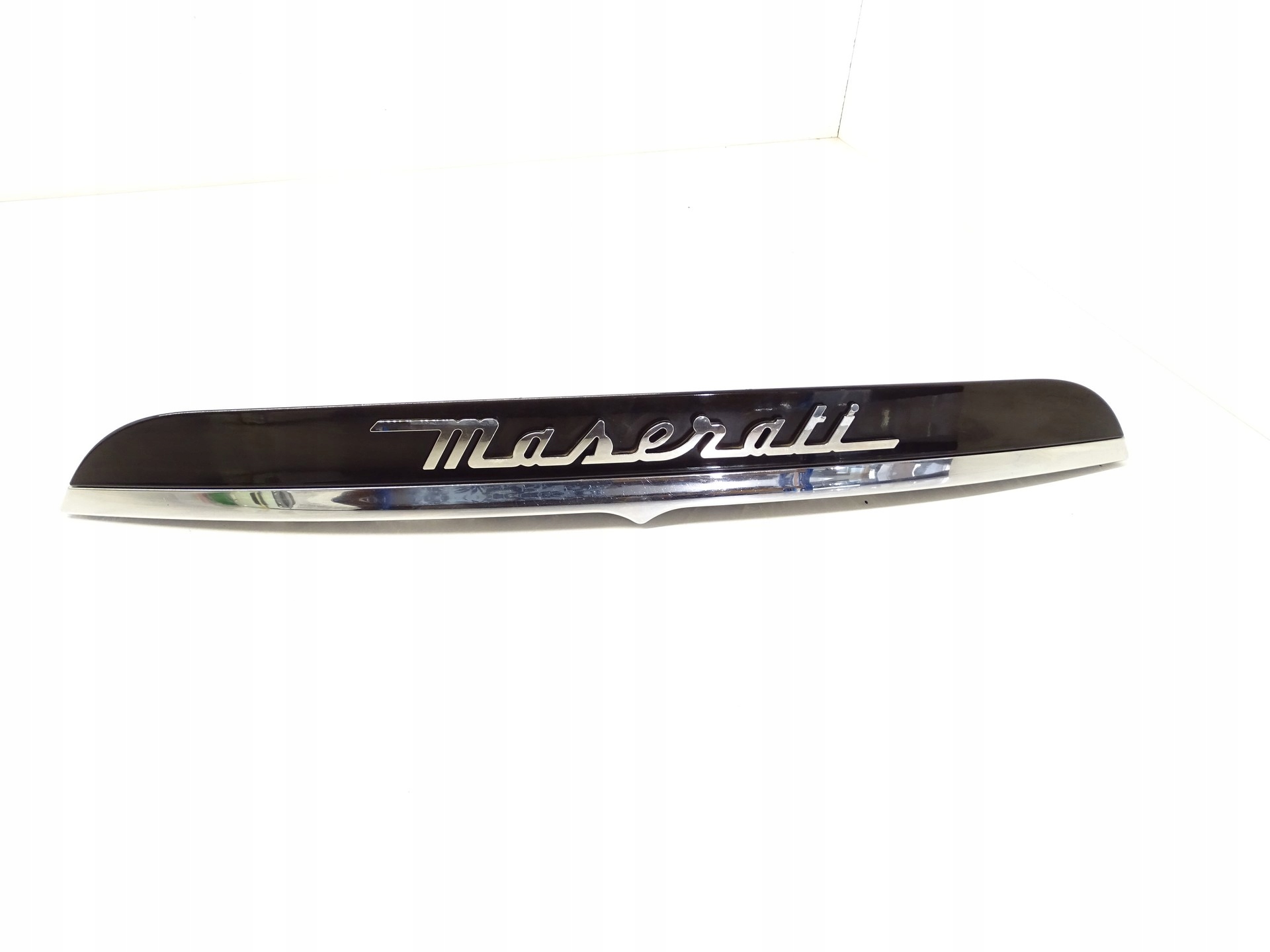 cap moulding bonnet MASERATI GHIBLI III 670010758