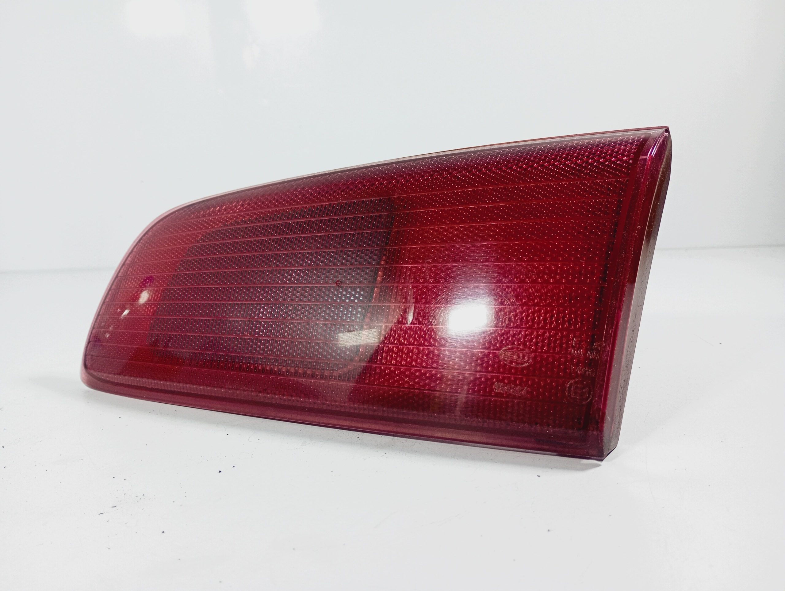 light right rear z bonnet OE 3M7113547AF Mazda II 2 03-07