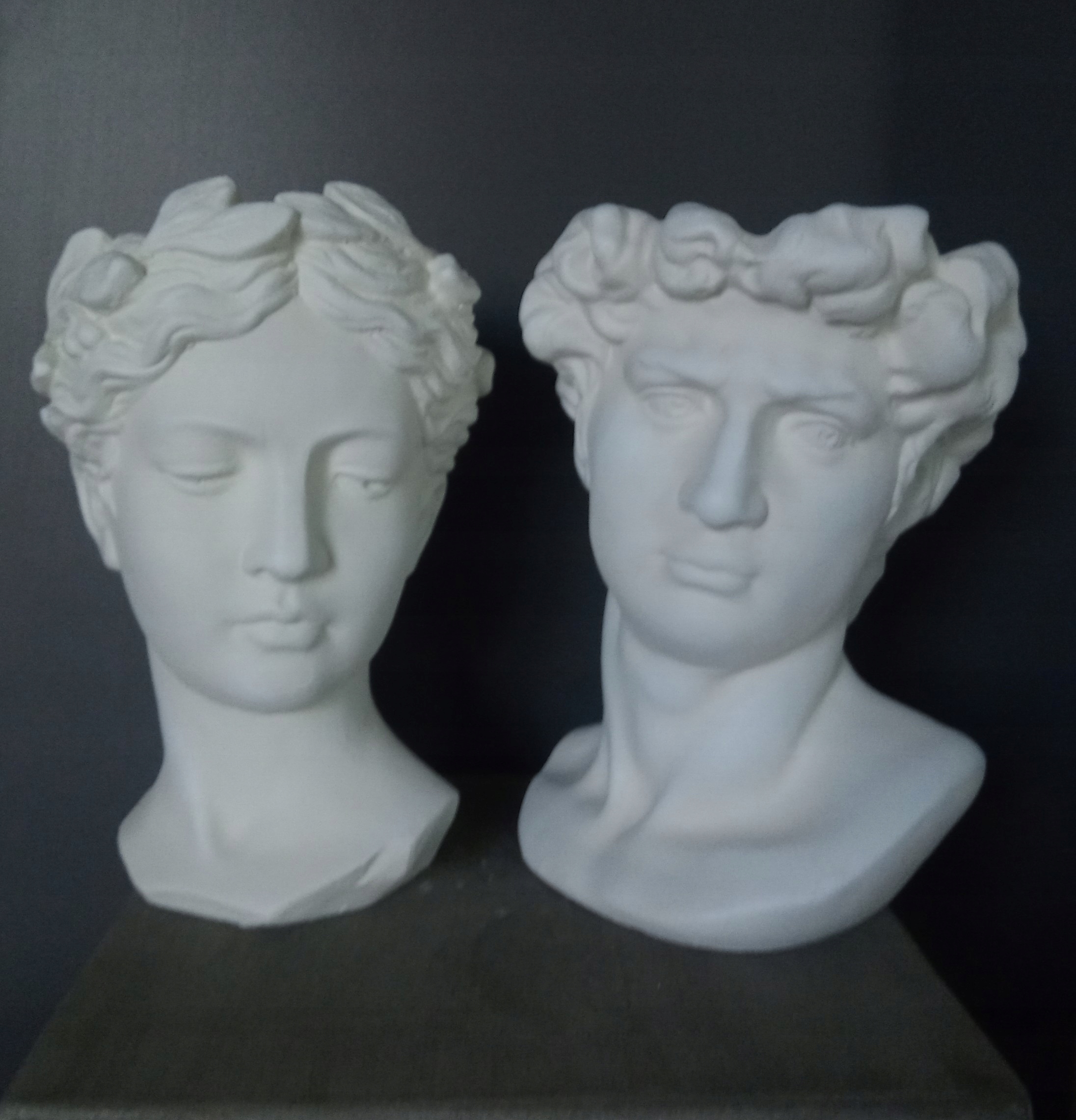 

Osłonki głowy H-28cm.2szt.Biało-alabastrowy