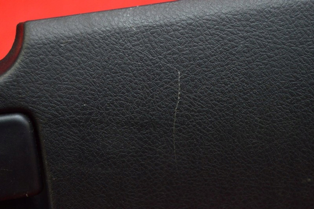 бардачок пассажира европа 55550-02210 TOYOTA COROLLA E15 06-13