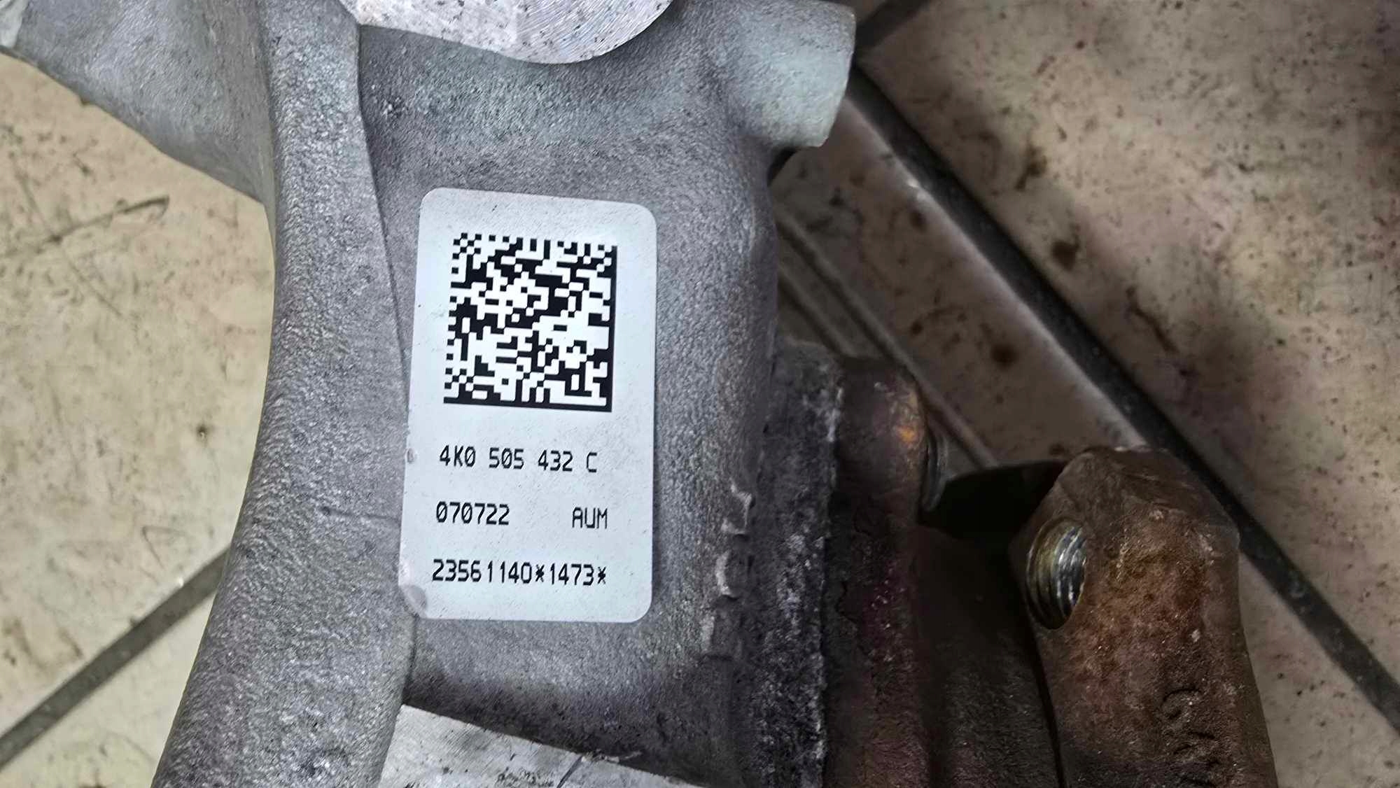поворотный кулак зад Audi A6 C8 A7 Q5 4K0 432C