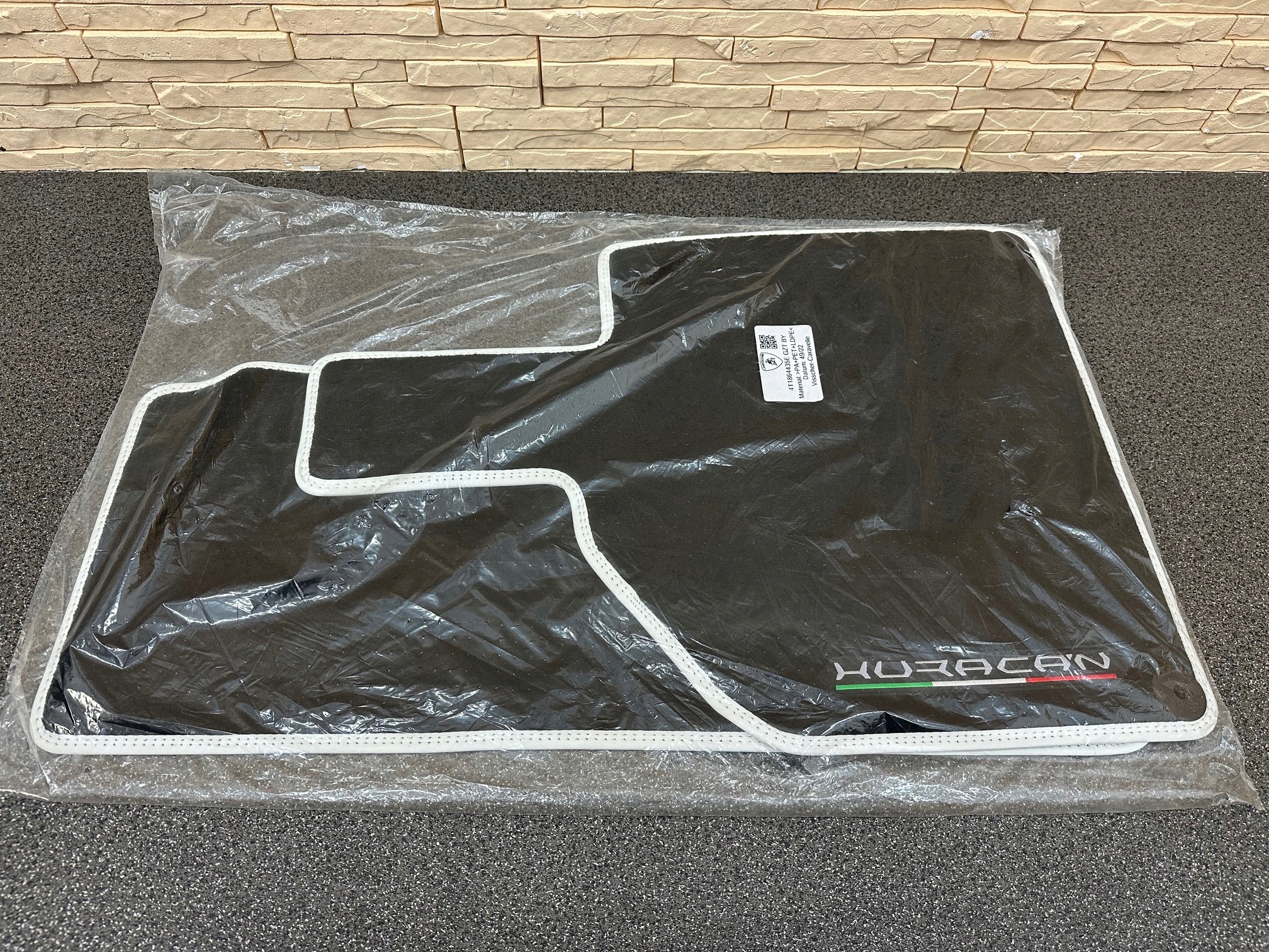 LAMBORGHINI HURACAN MATY DYWANIKI ORYGINAL FLOOR MAT 4T1864435E