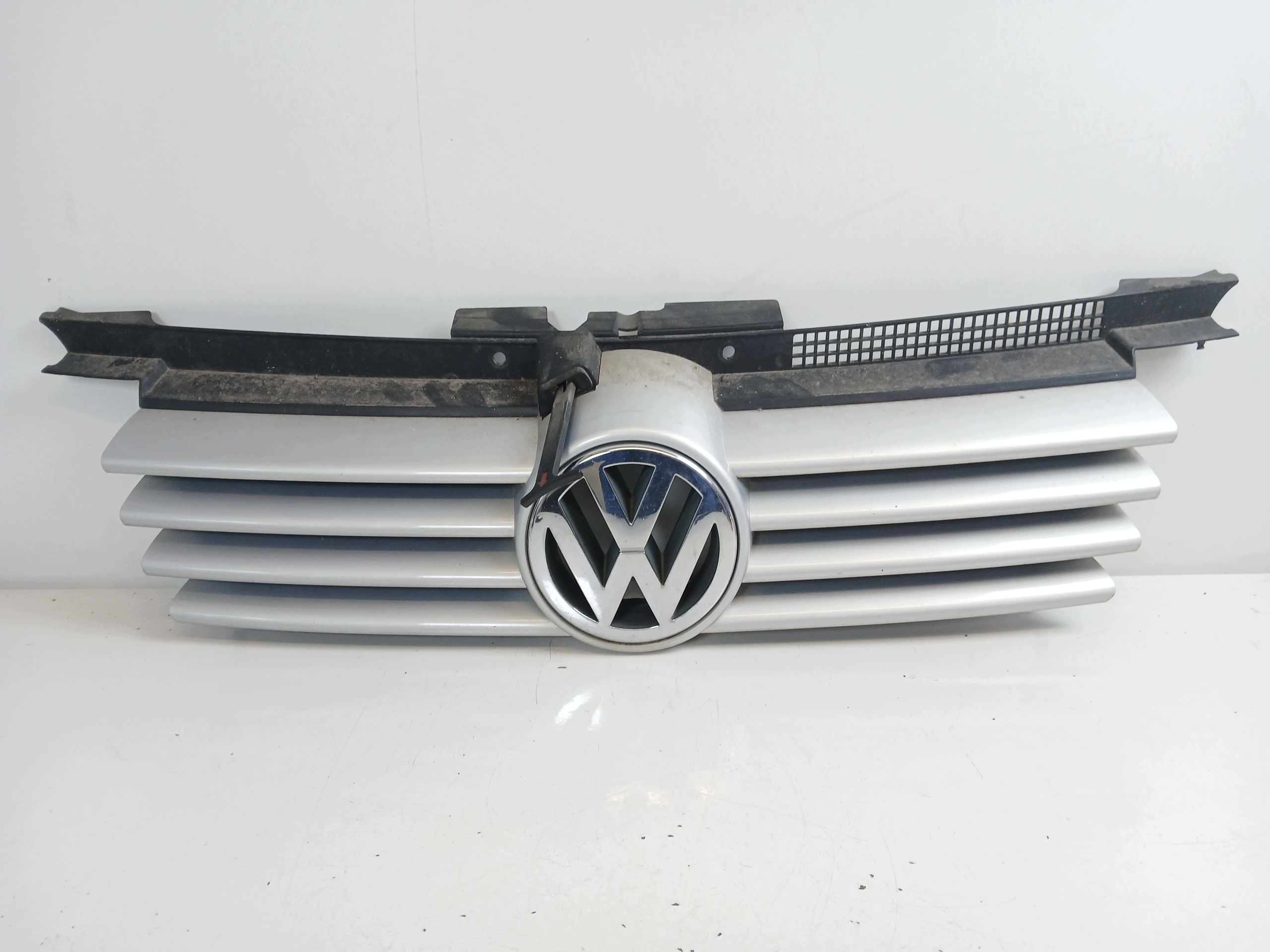VW BORA e Griglia GRIGLIA radiatore 1J5853651F BIALY