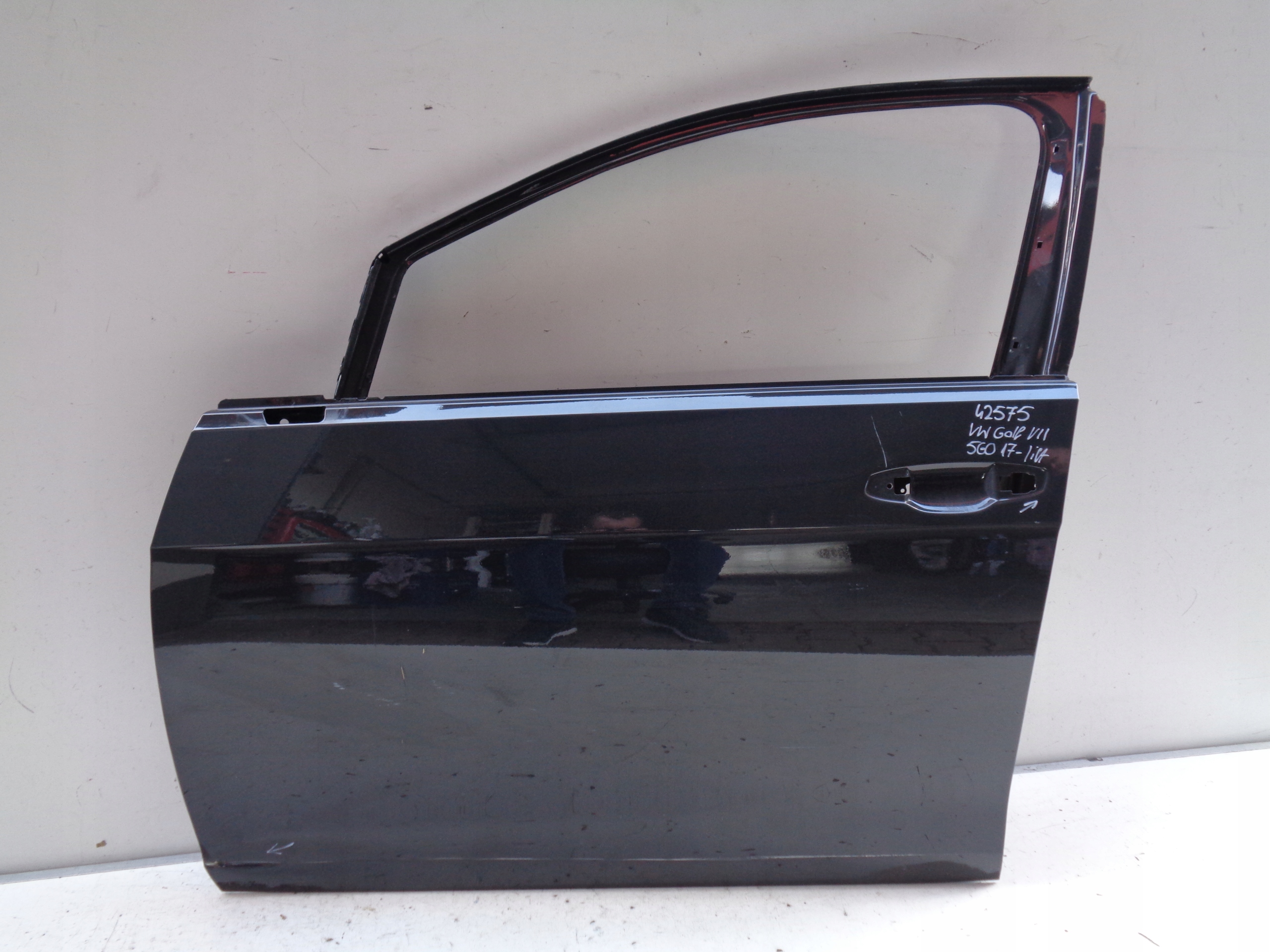 ДВЕРИ СЛЕВА СПЕРЕДИ VW GOLF VII 7g0g 17- РЕСТАЙЛИНГ НОМЕР 42575