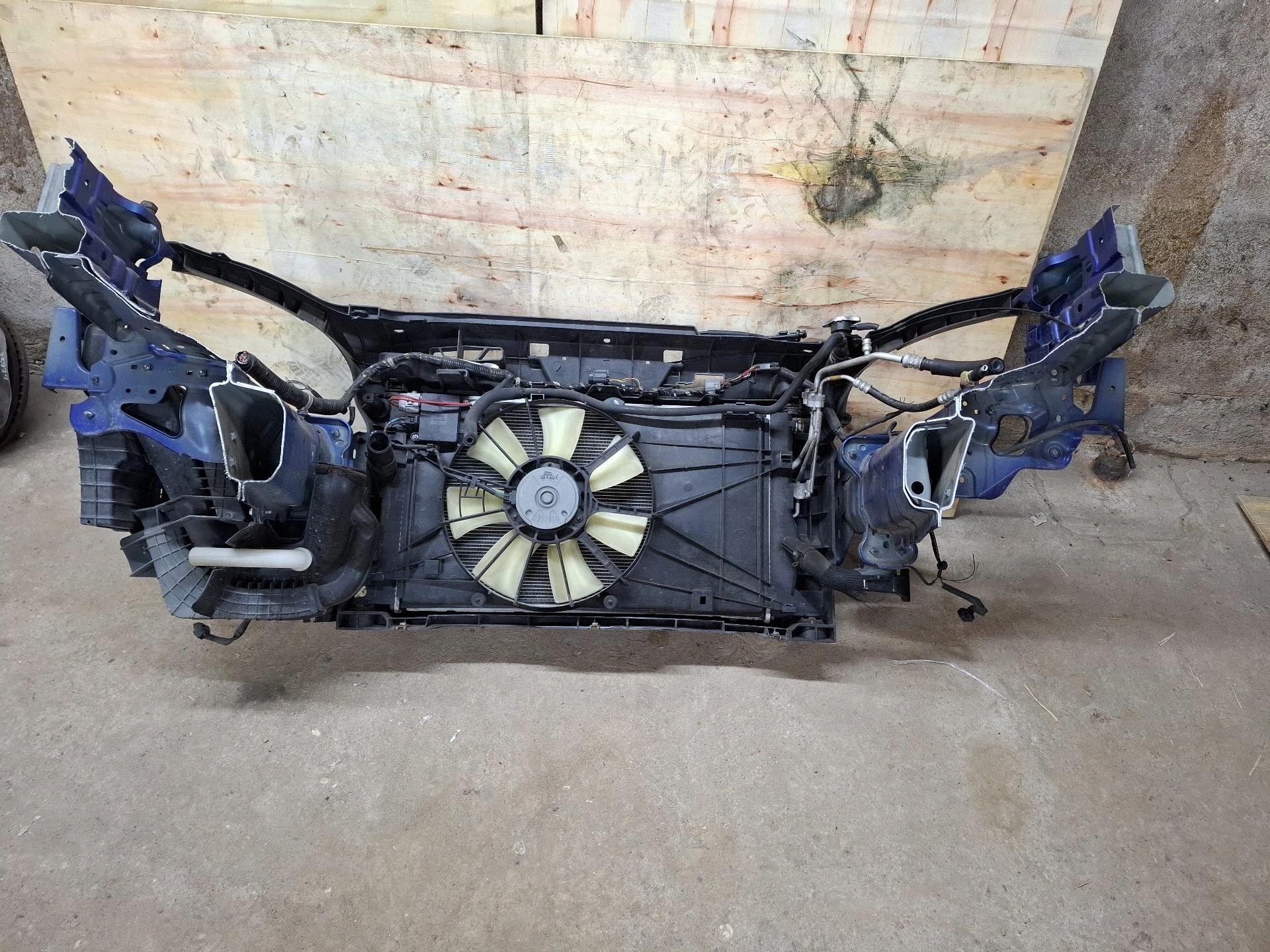 support panel for radiators pillar iron Mazda 5 facelift 2008