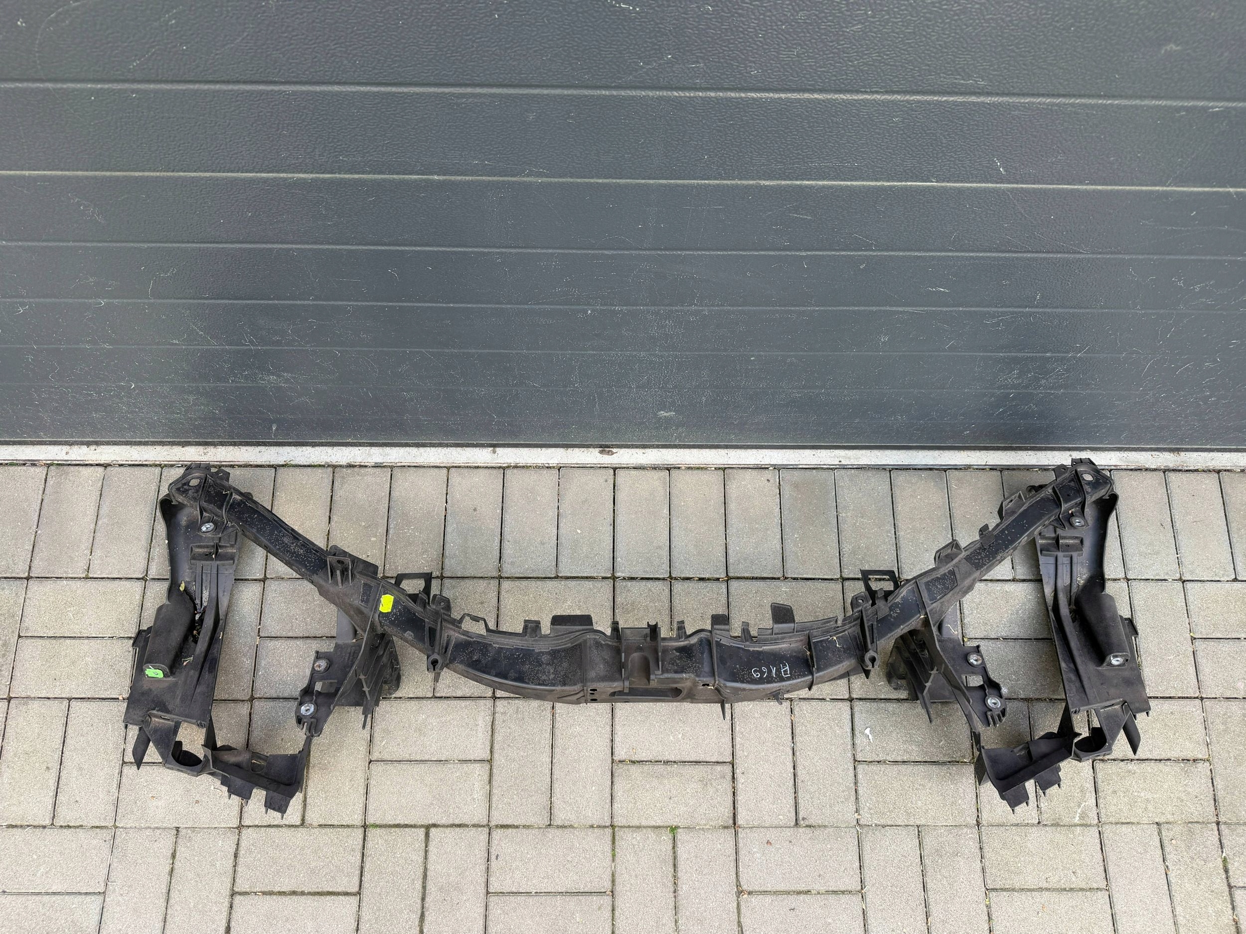 Mercedes B 245 05- pillar iron support panel for radiators front