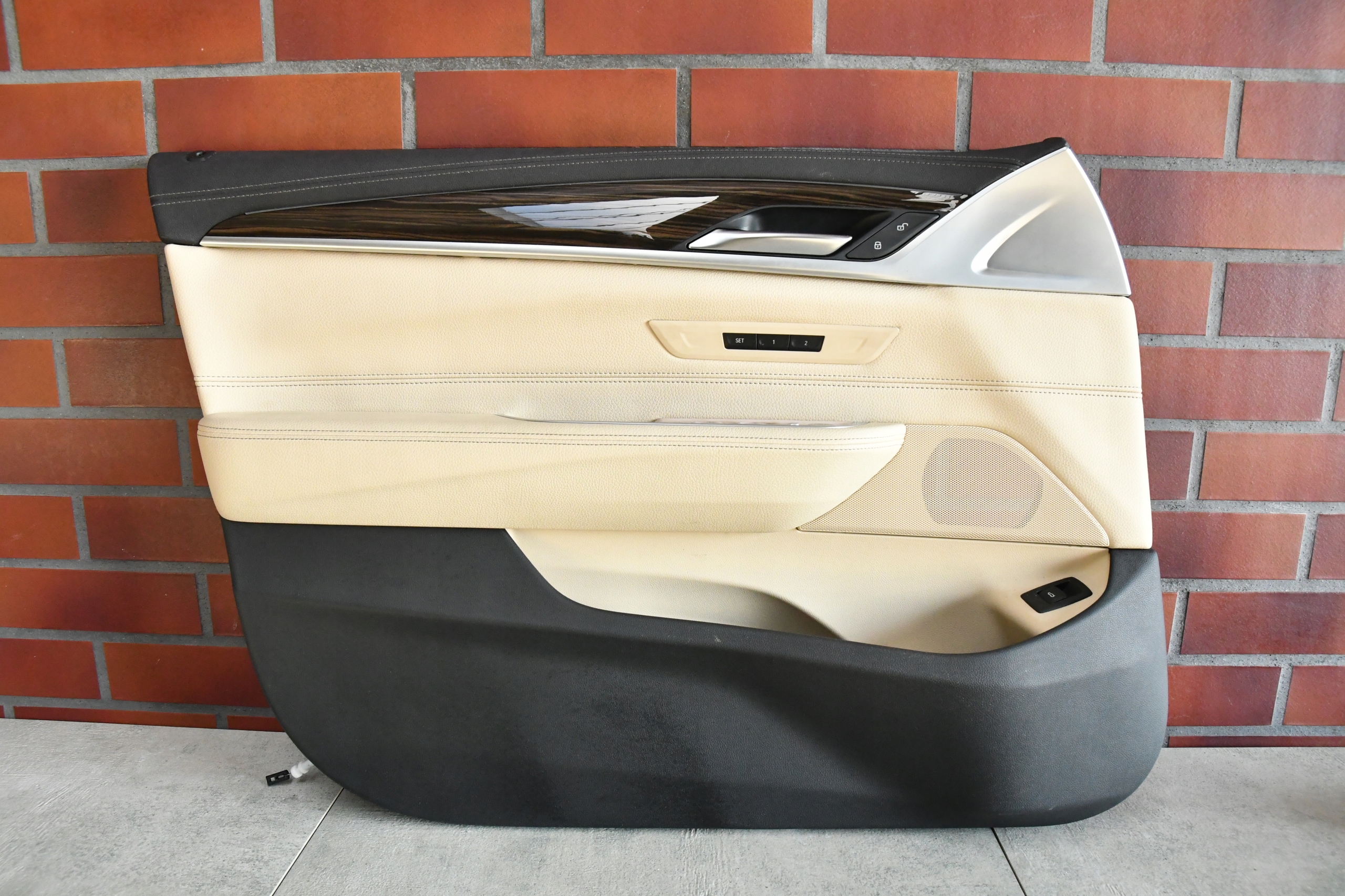 upholstery door left front side door BMW 6 G32 CANBERRA