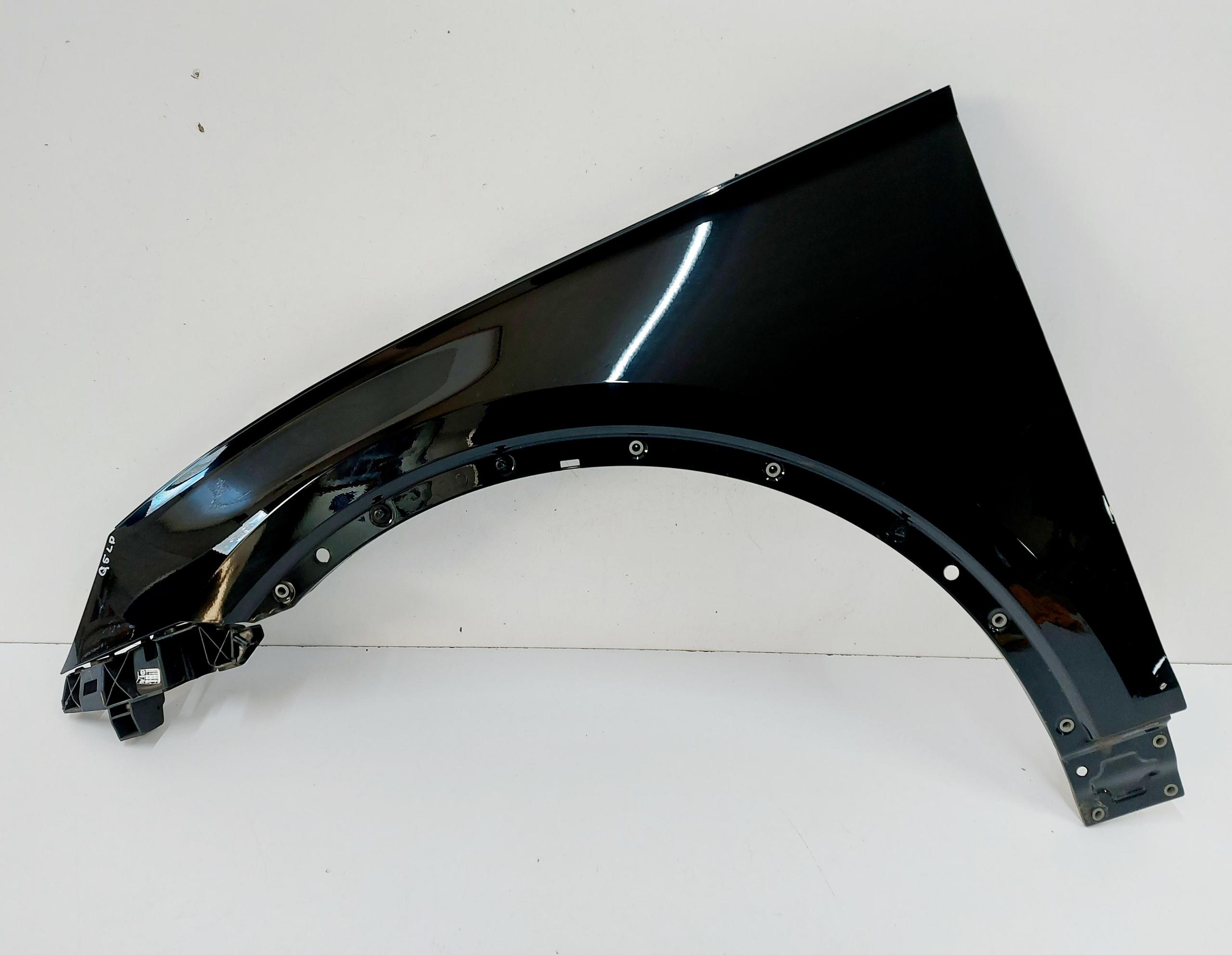 AUDI Q5 80A 21r. LIFT Błotnik lewy przód cały kolor LY9B