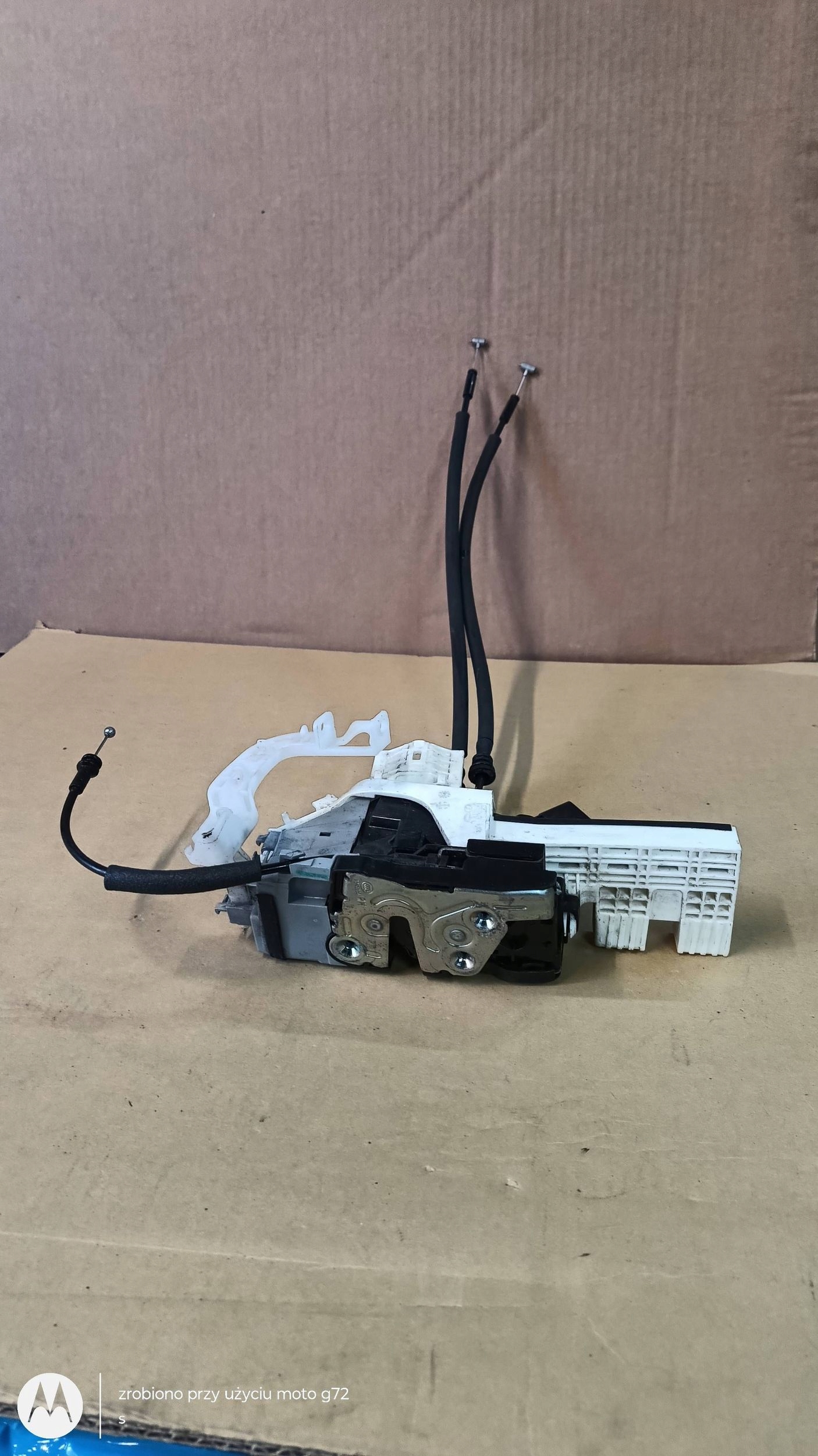 HYUNDAI TUCSON III 3 lock door right front 81320-D7110
