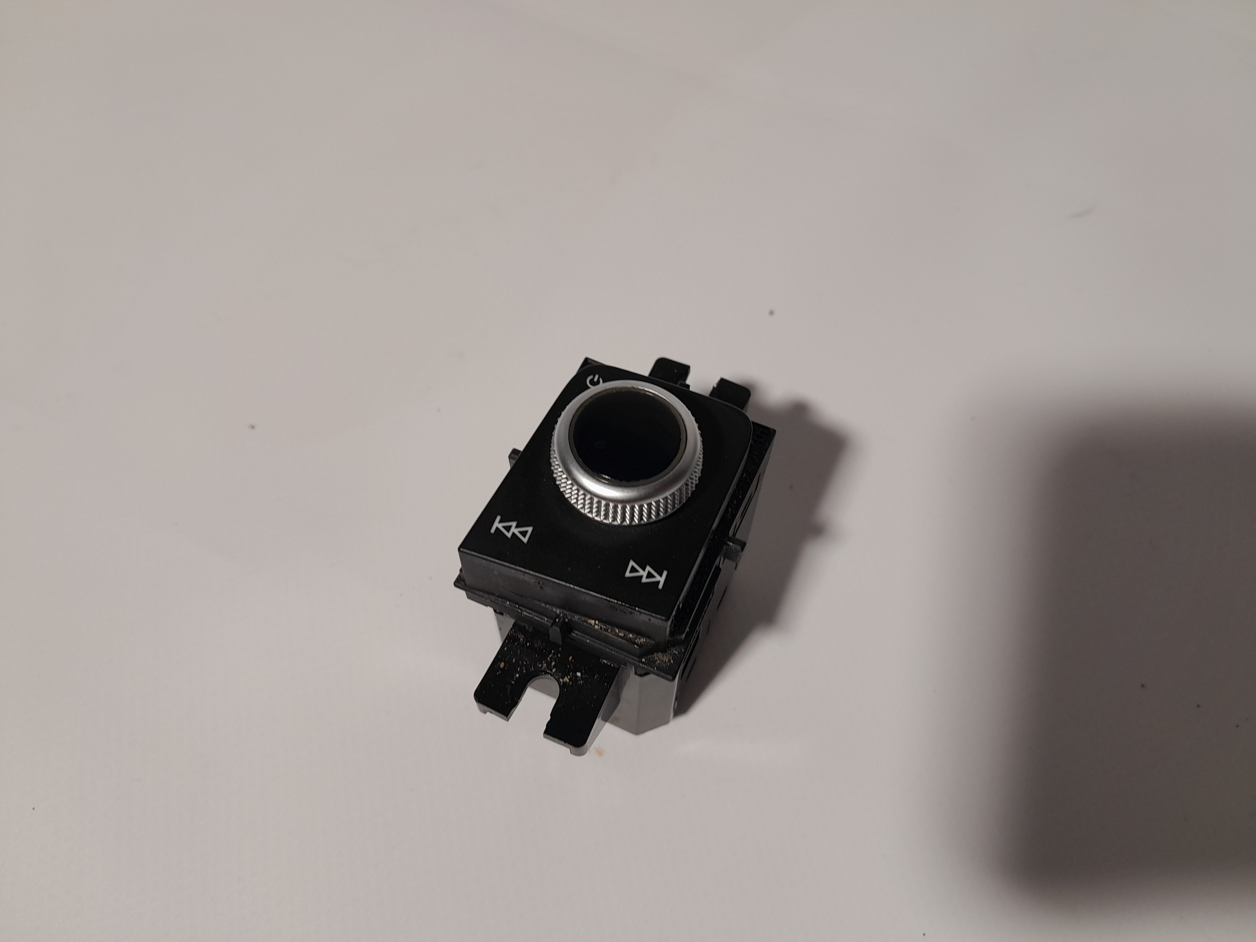 AUDI Q5 80A REGULATOR GLOSNOSCI 80B919619