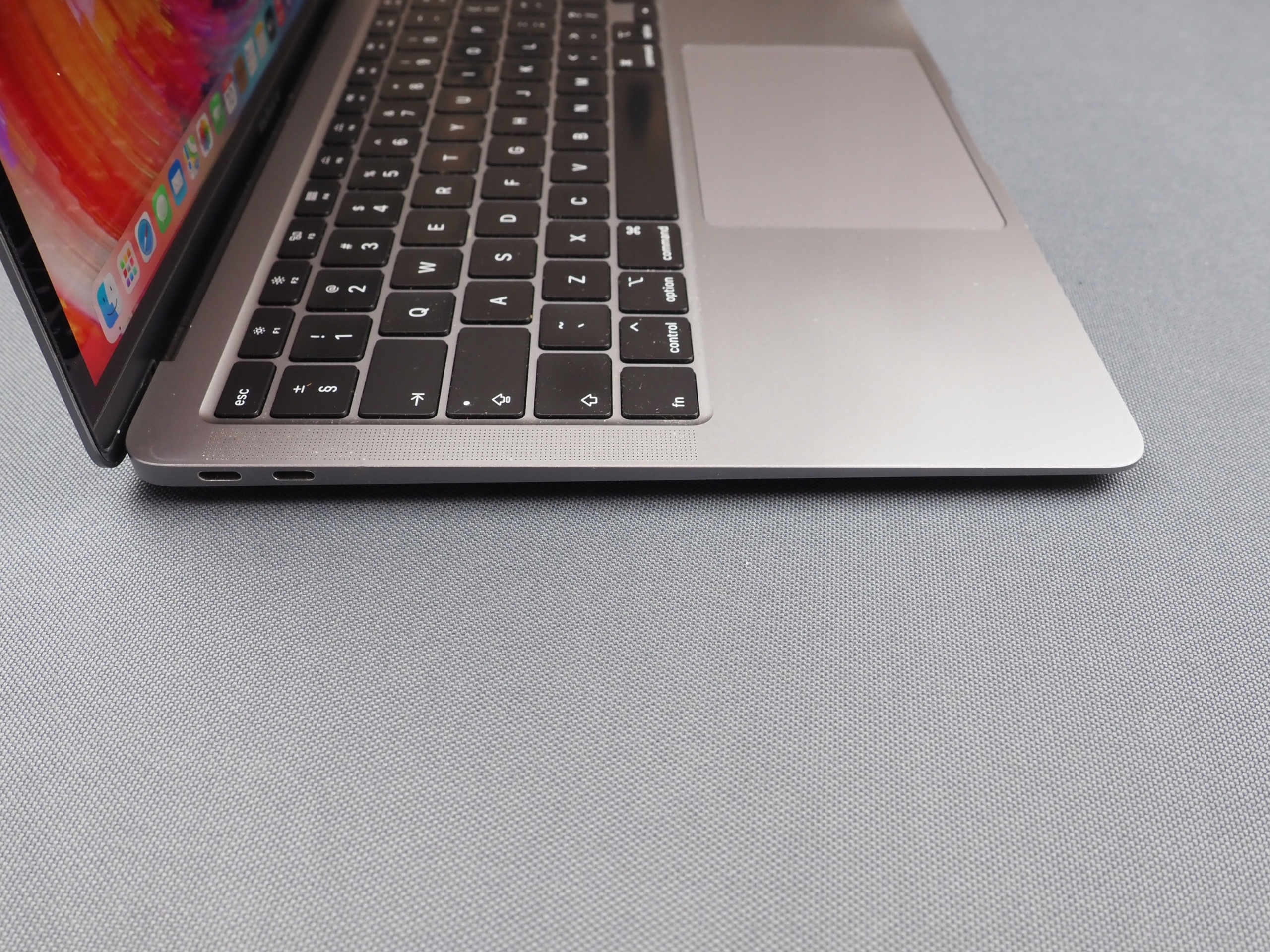 256）MacBook Air 2020 13インチ　/1TB/16GB/i5 Apple MacBook Air 13 i5 1.1 8 256 2020 - Sklep, Opinie, Cena