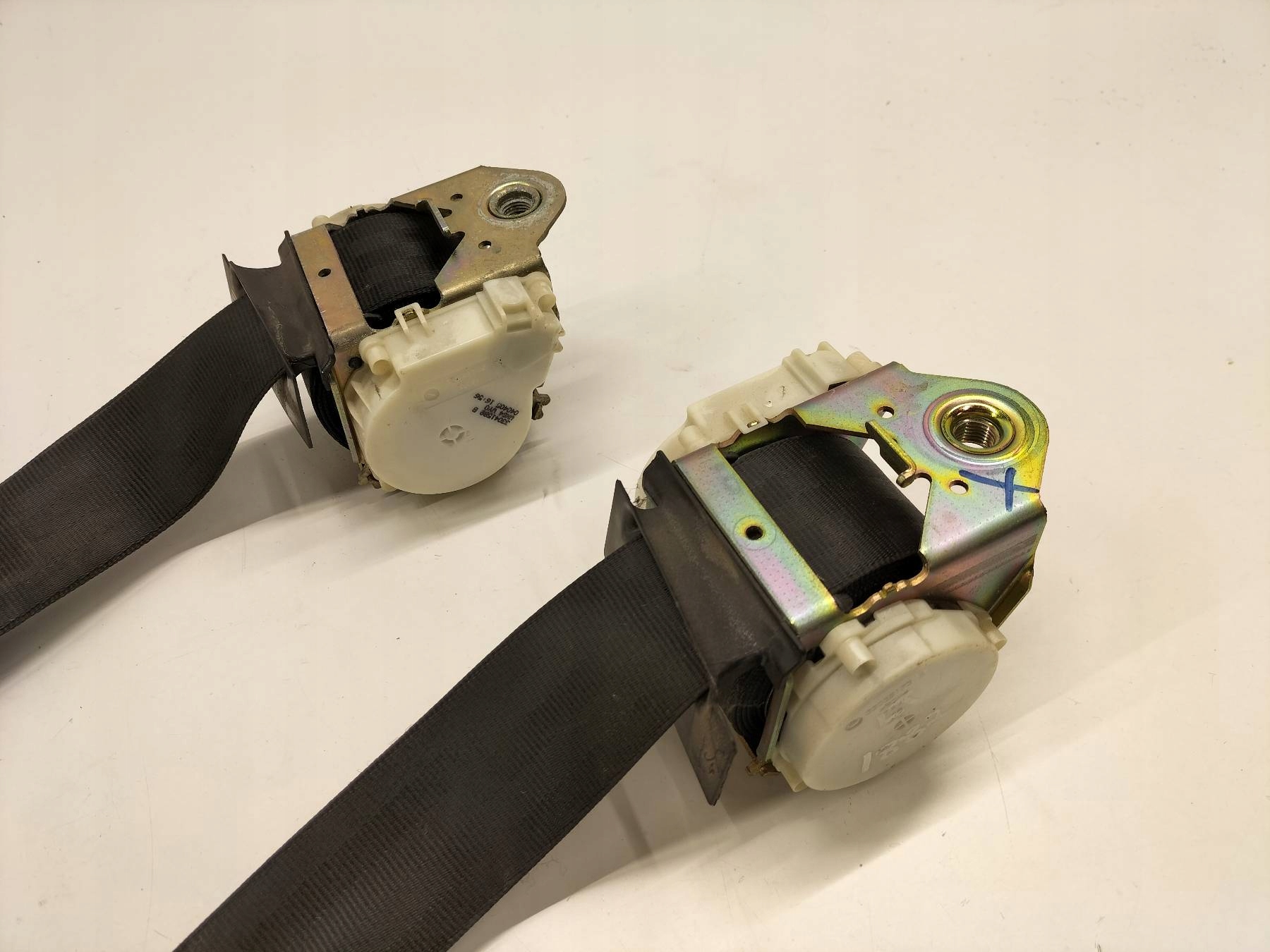 Gurten Sicherheits rechts links heck KPL PLUS VW Volkswagen Golf V (2004-2009)