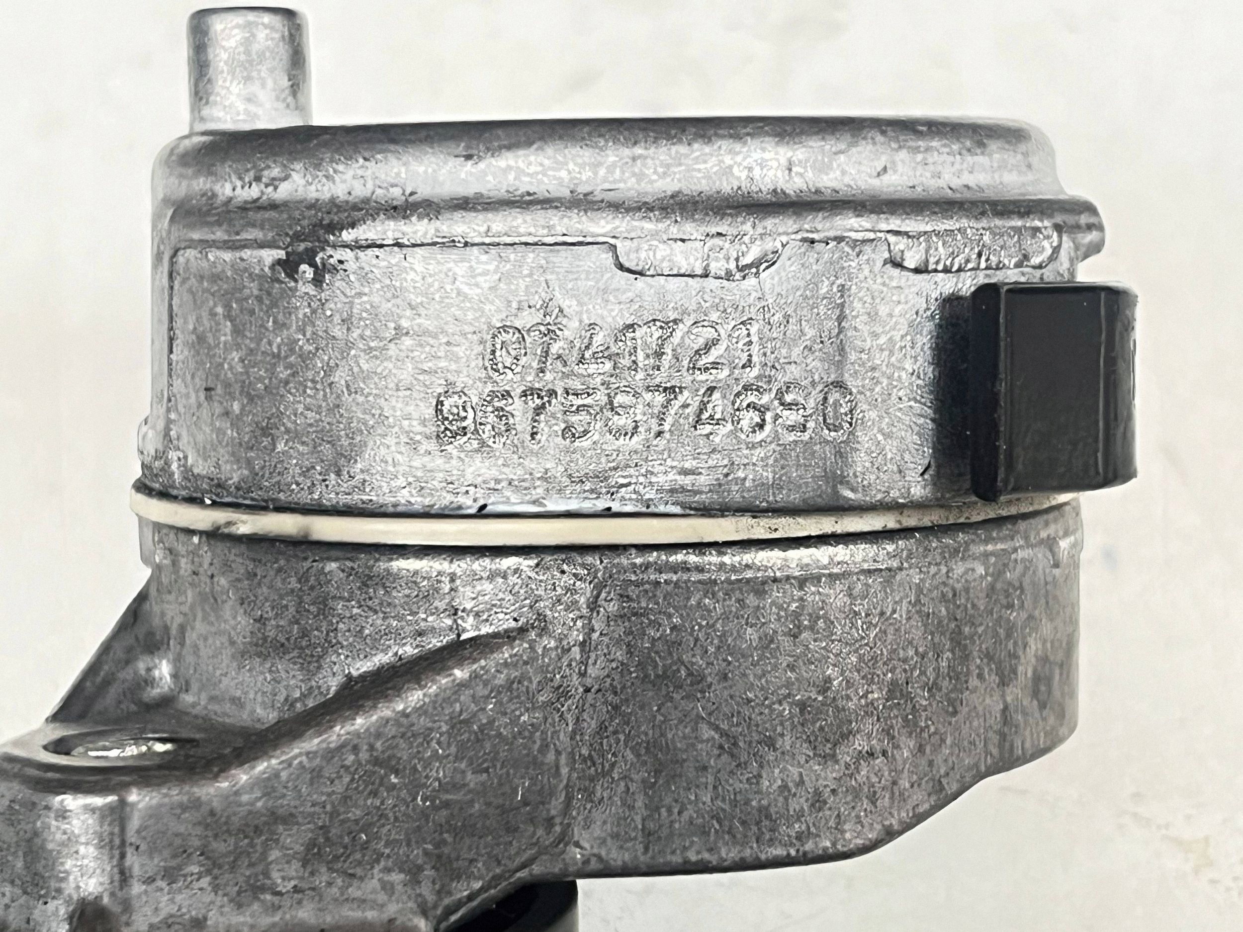 španovákem alternátoru PEUGEOT 2008 a 1611426280 @A