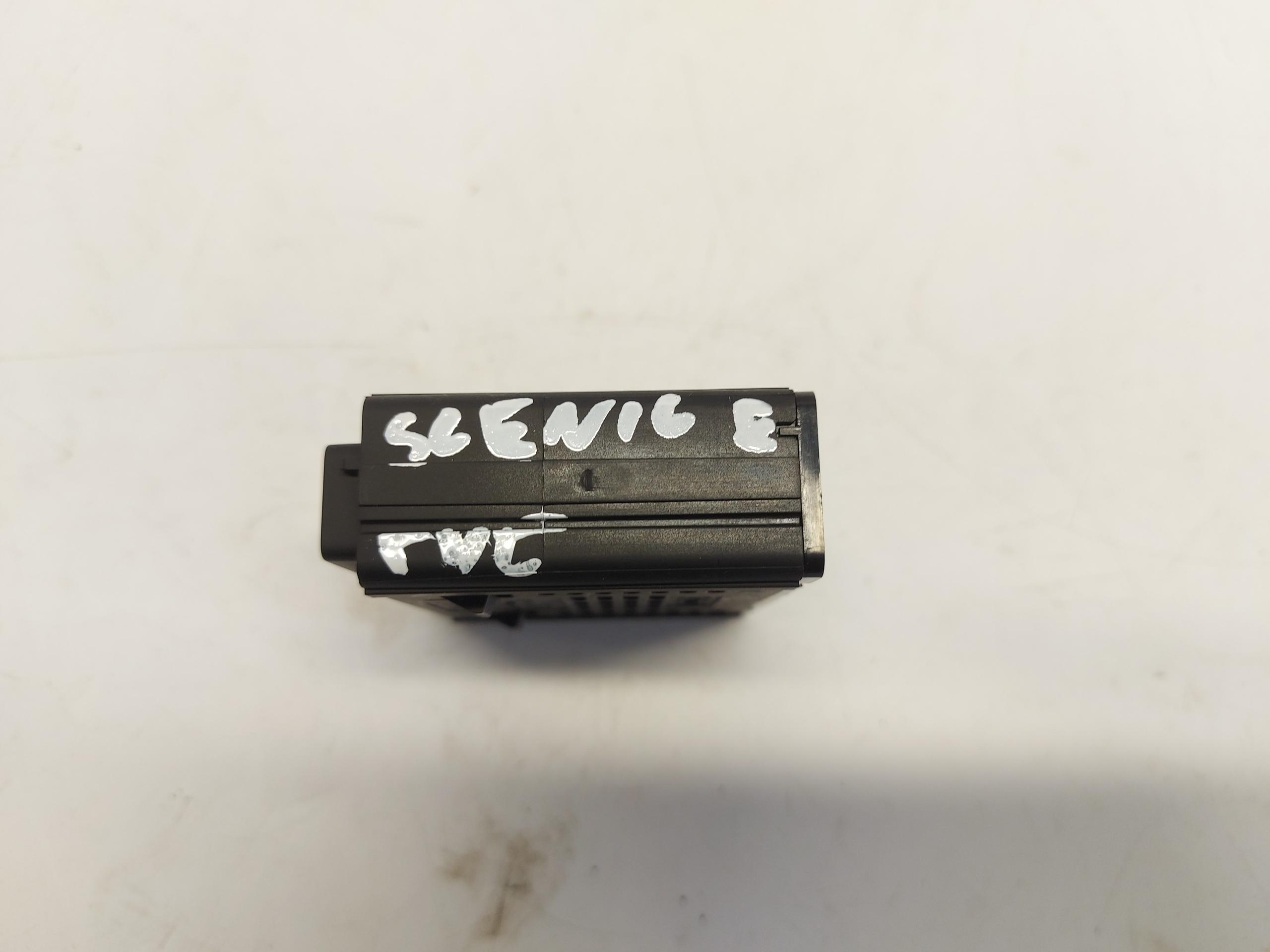 RENAULT Scenic E-Tech V 5 Adapter, Stecker panel USB 284H35397R
