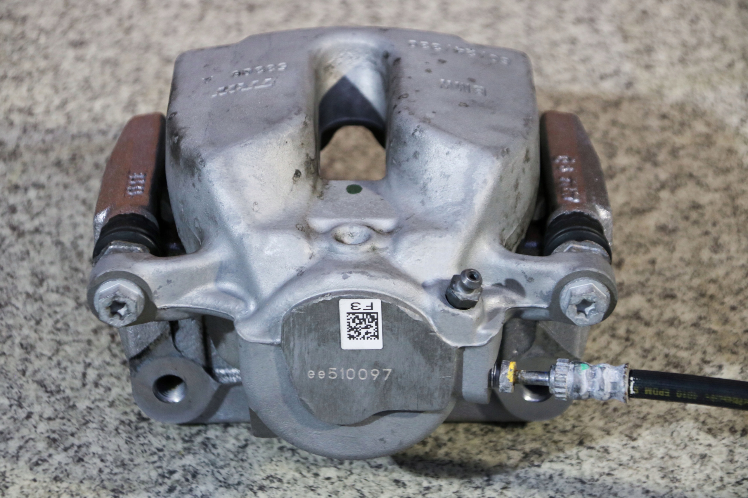 BMW 3 G20 caliper brake left front front 60/24/330 4824 km !!!