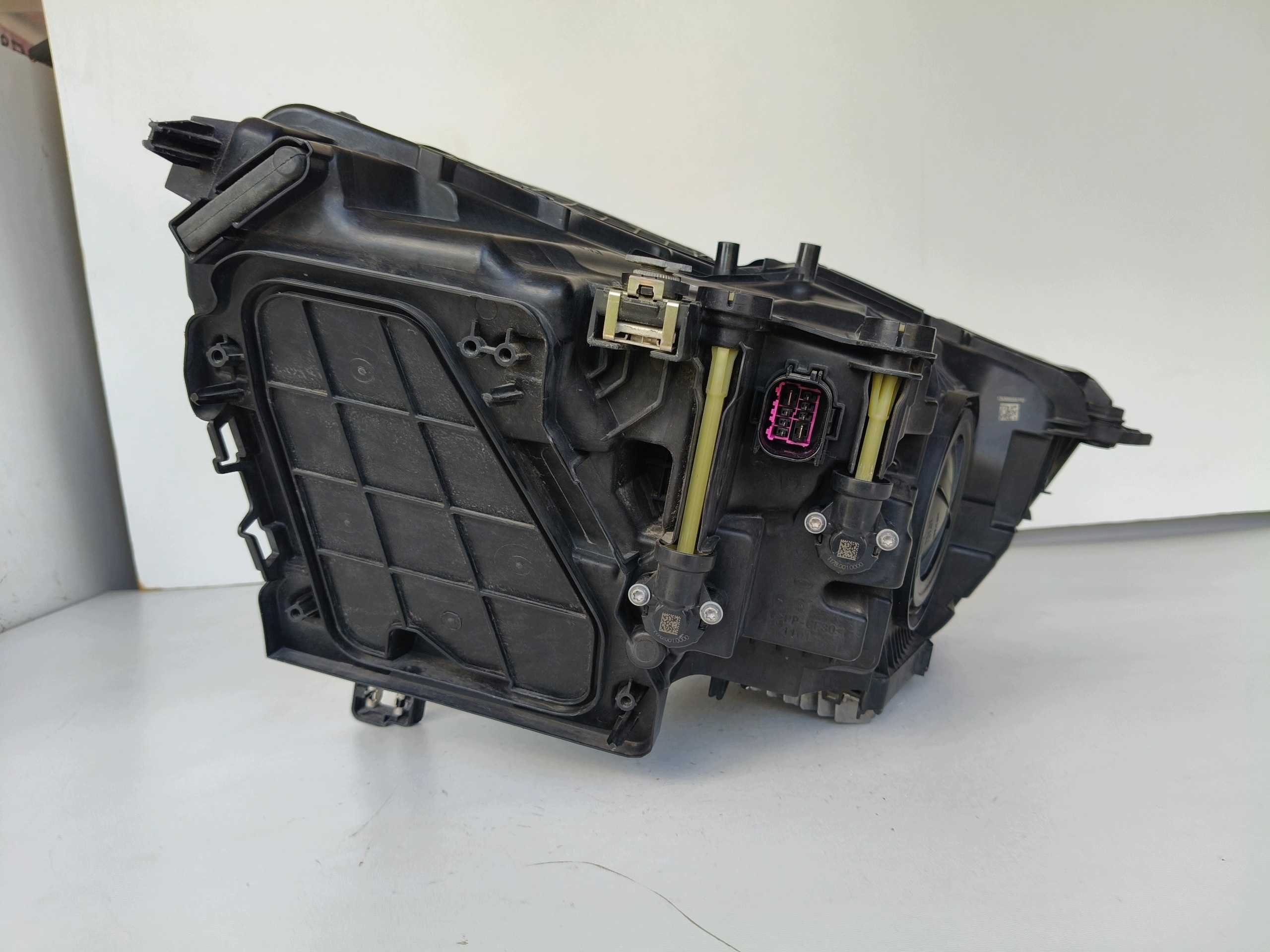 feu gauche REFLEKTOR AUDI Q3 II 83A 18- FULL LED