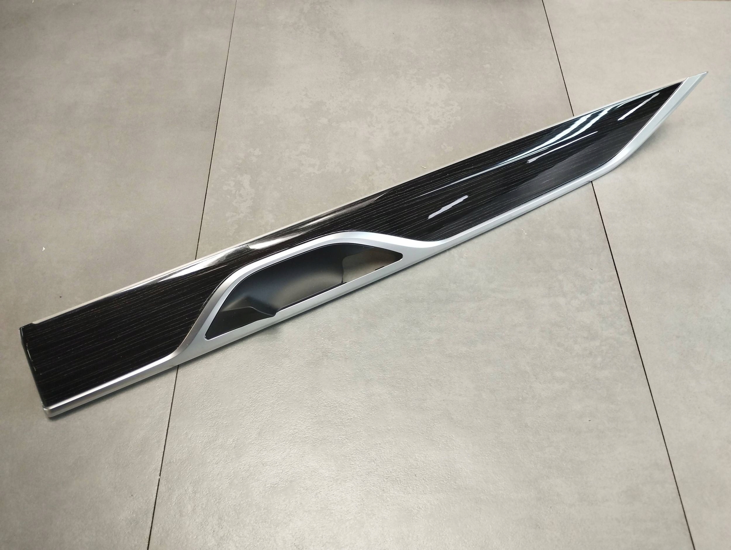 BMW 7 G11 moulding DEKOR door right rear part 7851834